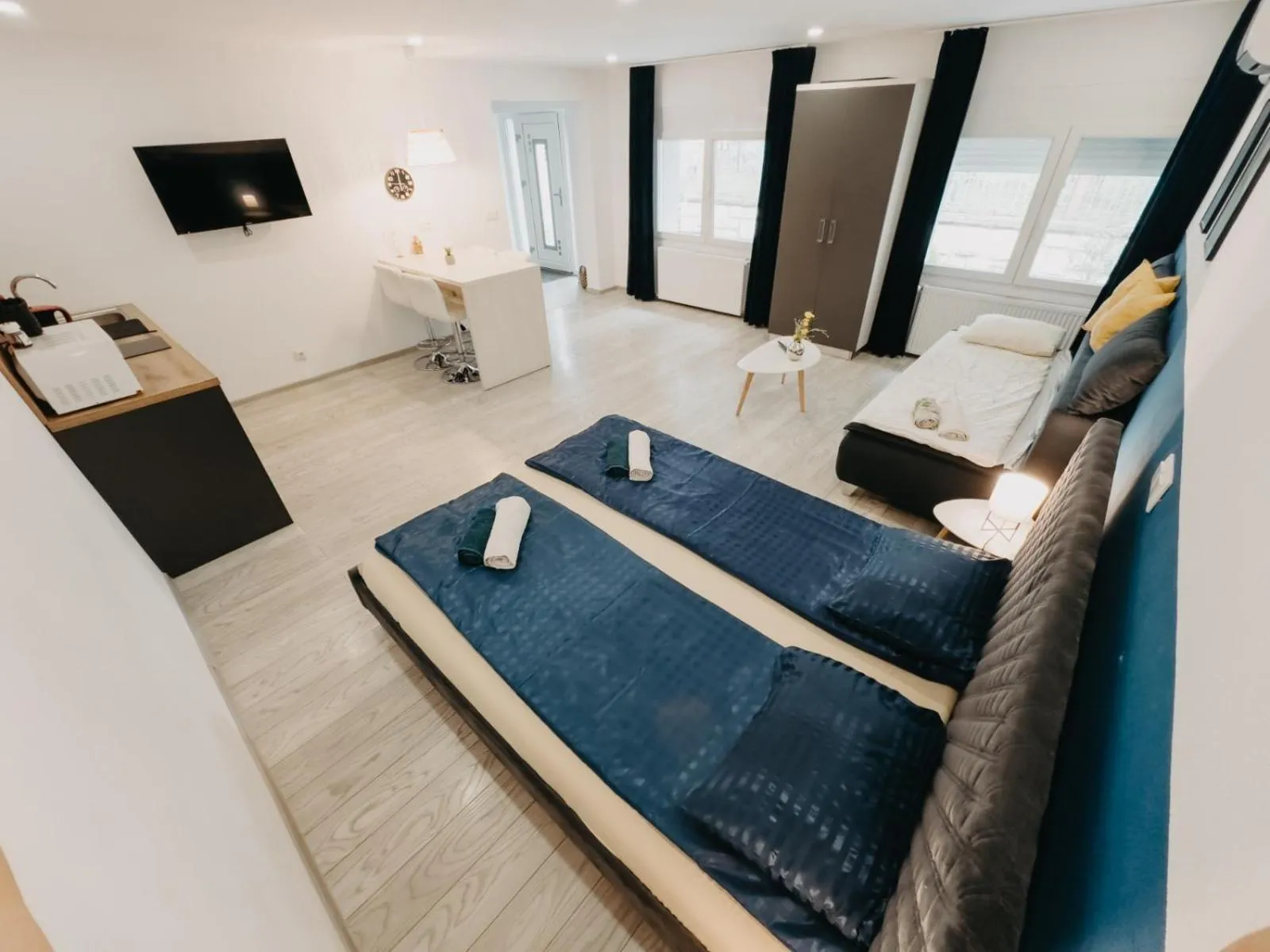 Bed in Marcos Apartments Victoriei - self check-in