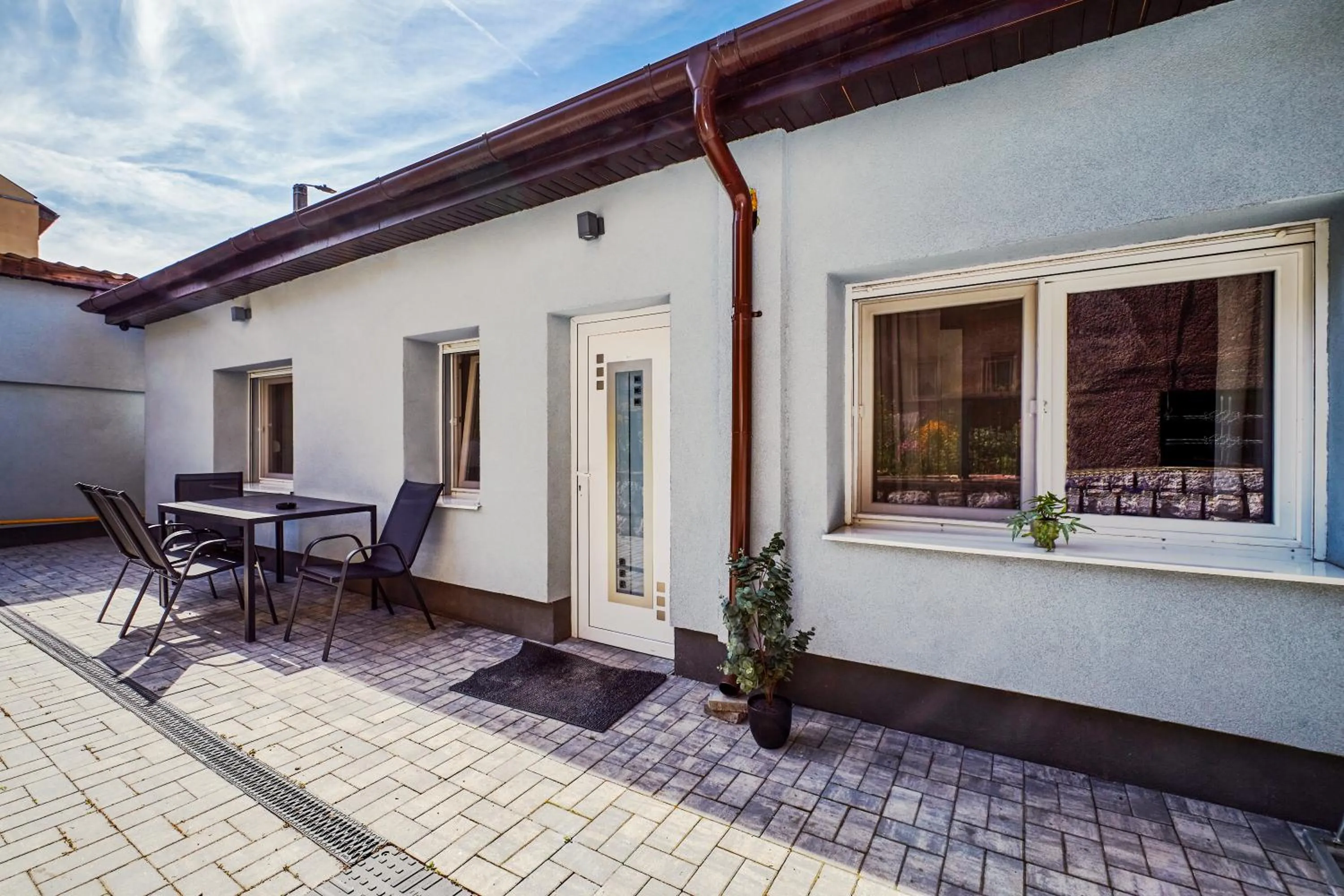 Property building in Marcos Apartments Victoriei - self check-in