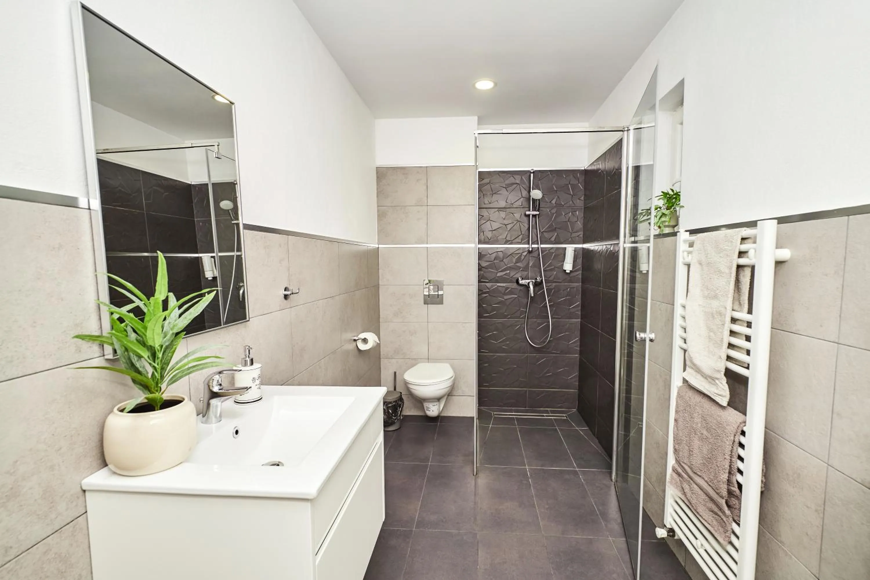 Shower in Marcos Apartments Victoriei - self check-in