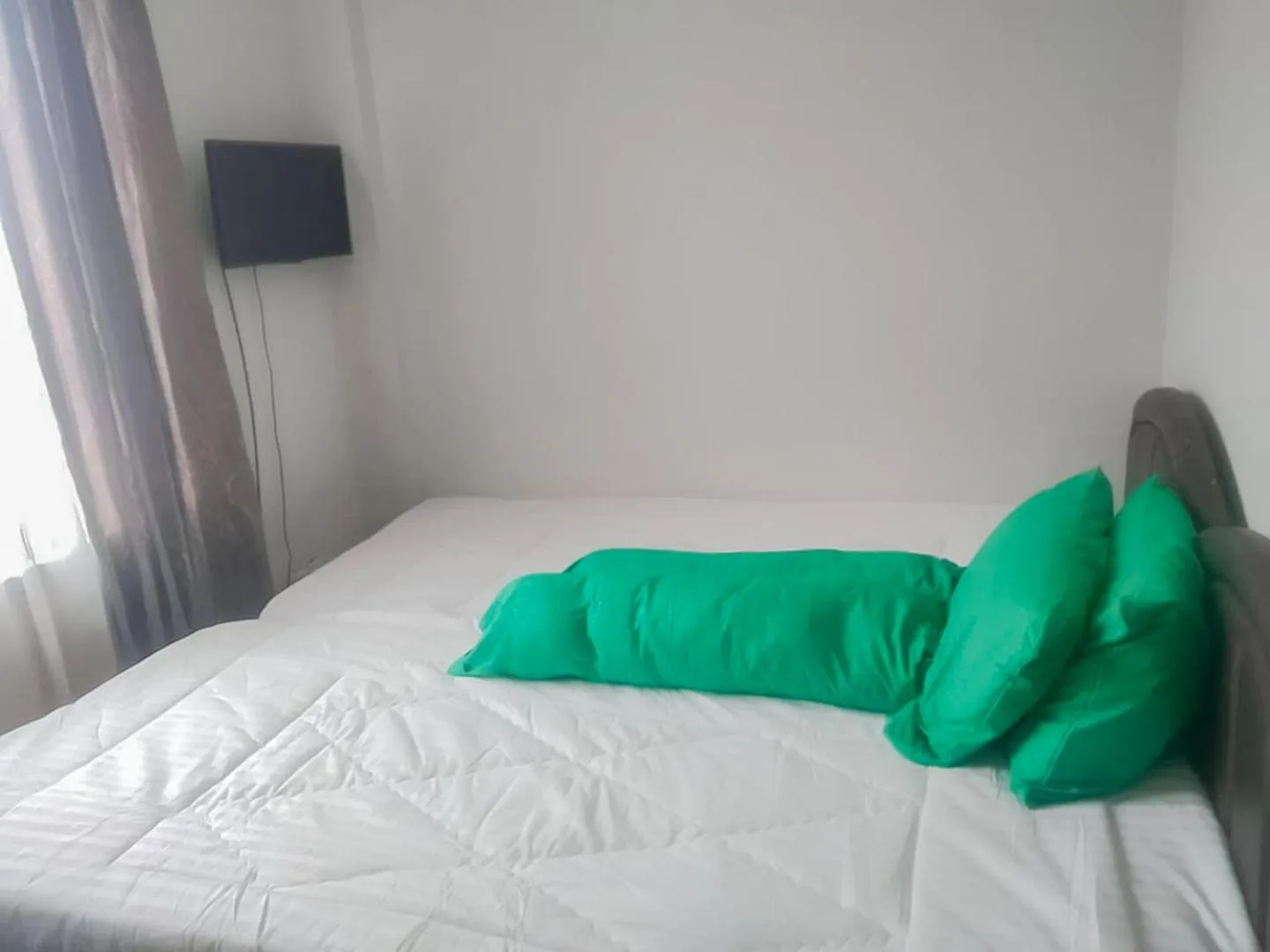 Bed in Colombus Residence Karawang Mitra RedDoorz