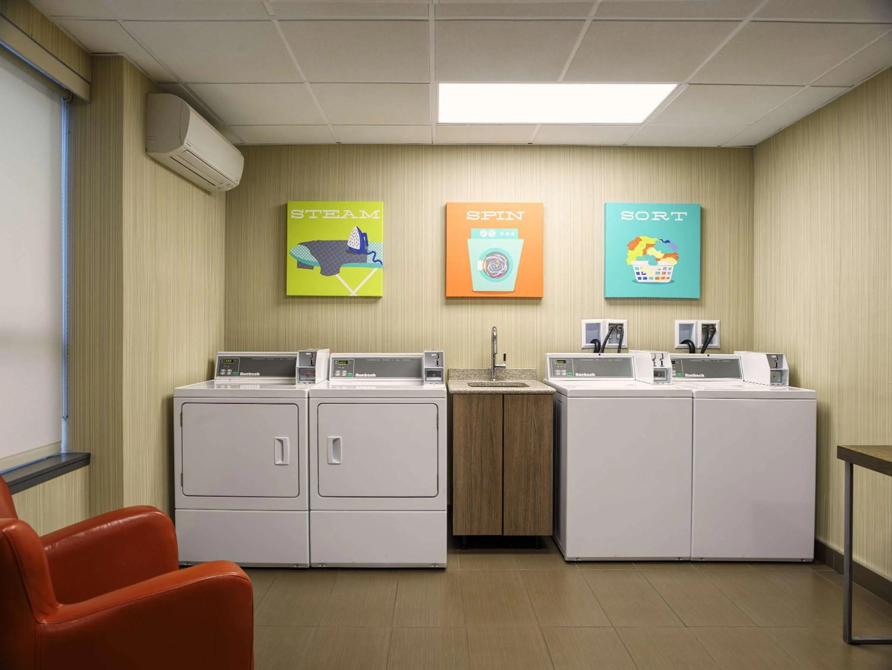 laundry in BEST WESTERN PLUS Carlton Plaza Hotel