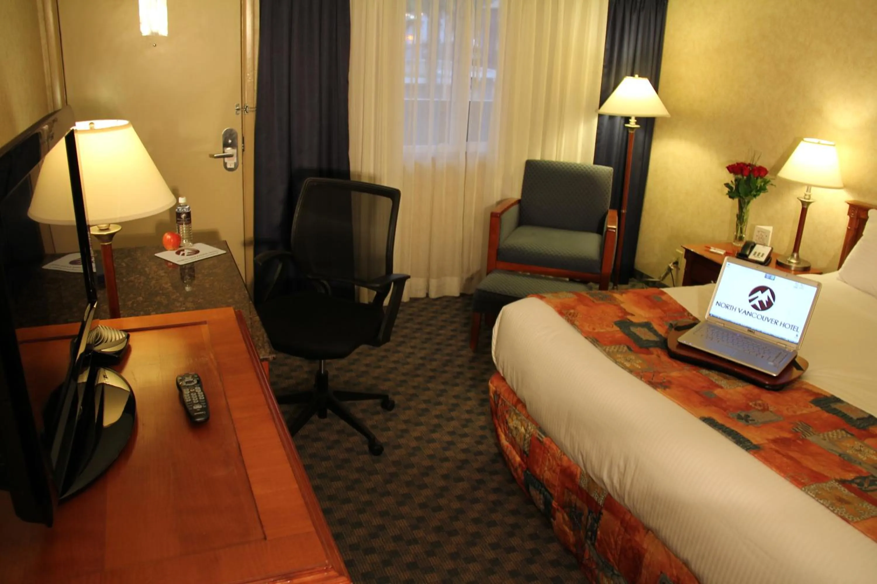 Bed in North Vancouver Hotel