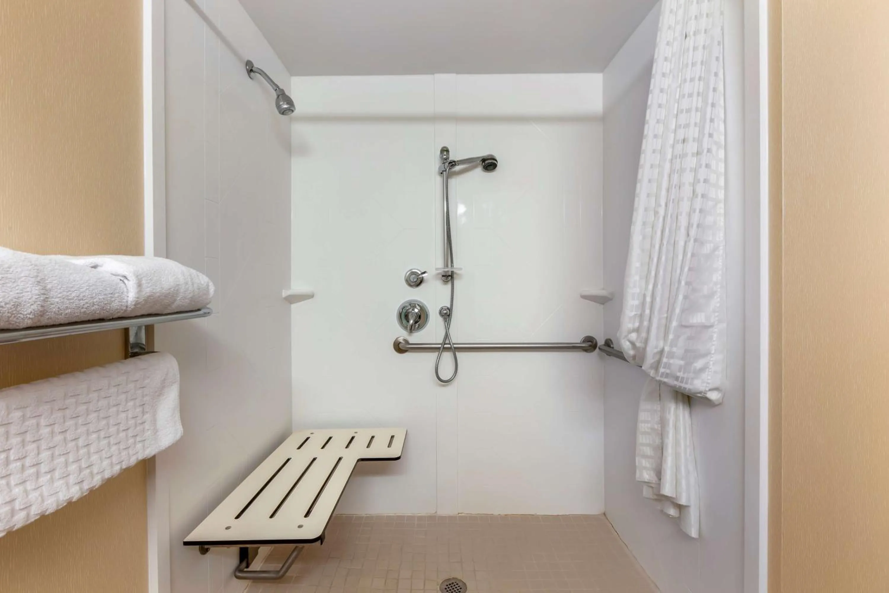 Bathroom in Best Western Plus Burlington Inn & Suites