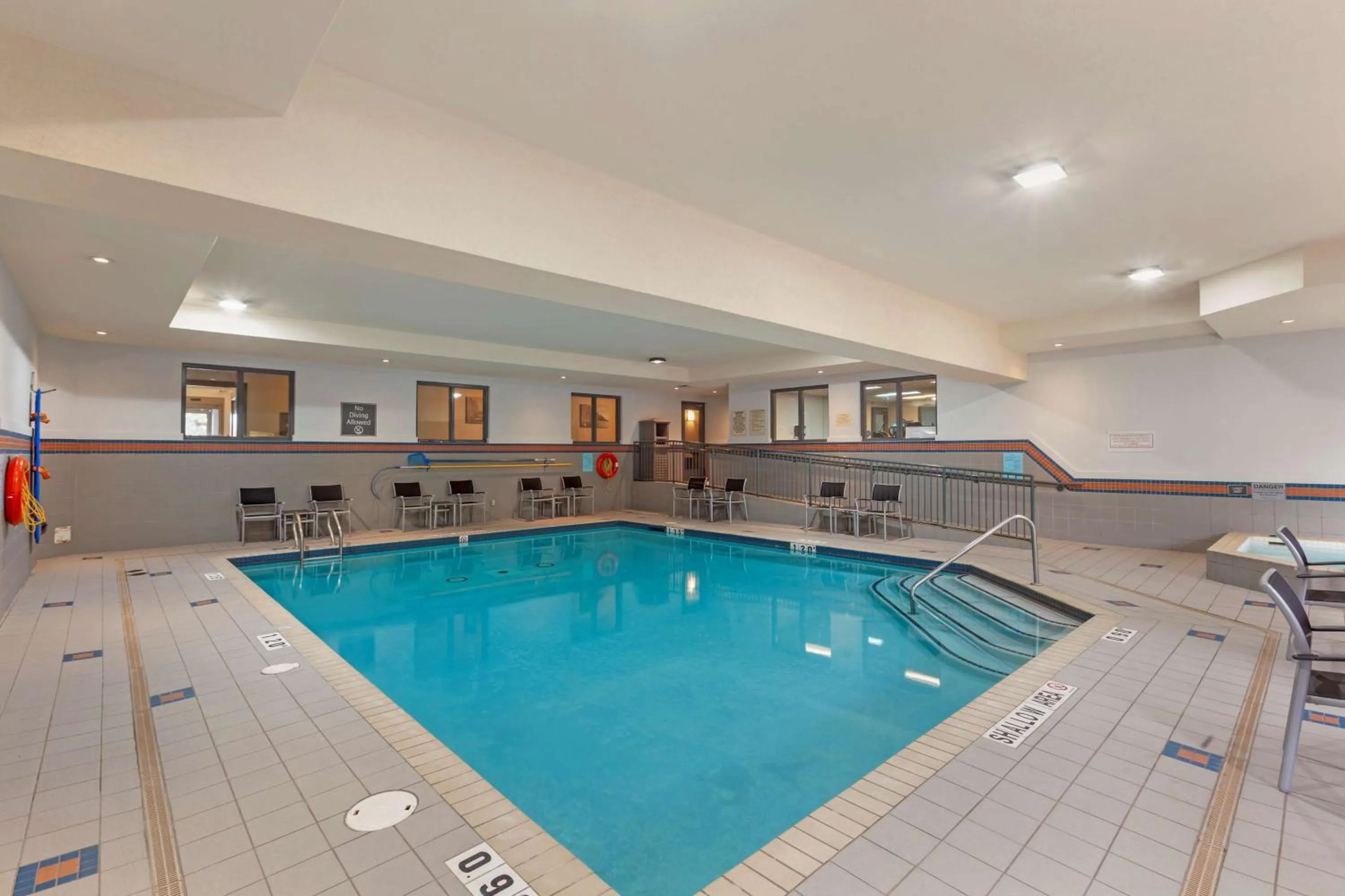 Pool view in Best Western Plus Burlington Inn & Suites