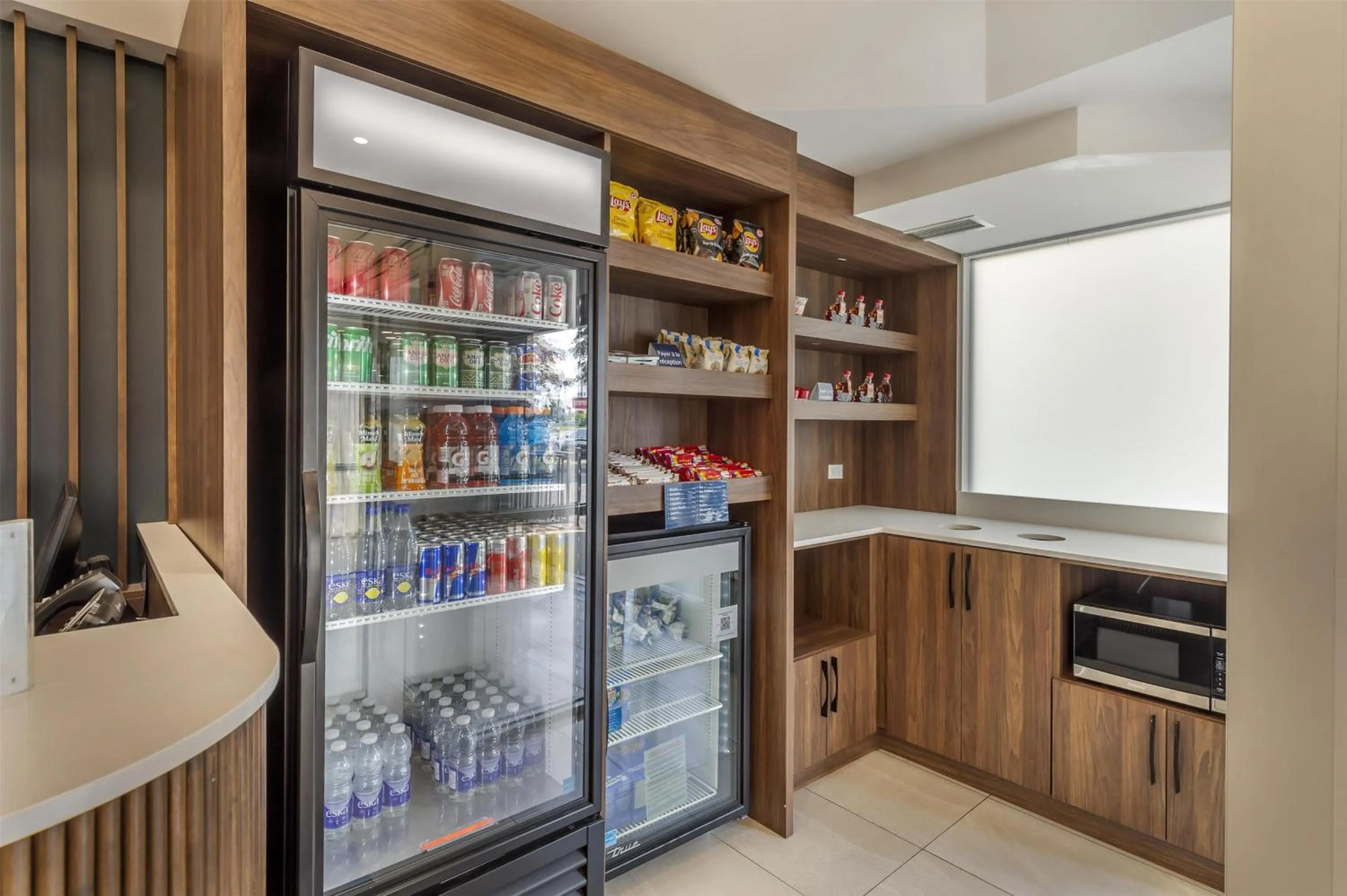 Lobby or reception in Best Western Hotel Brossard