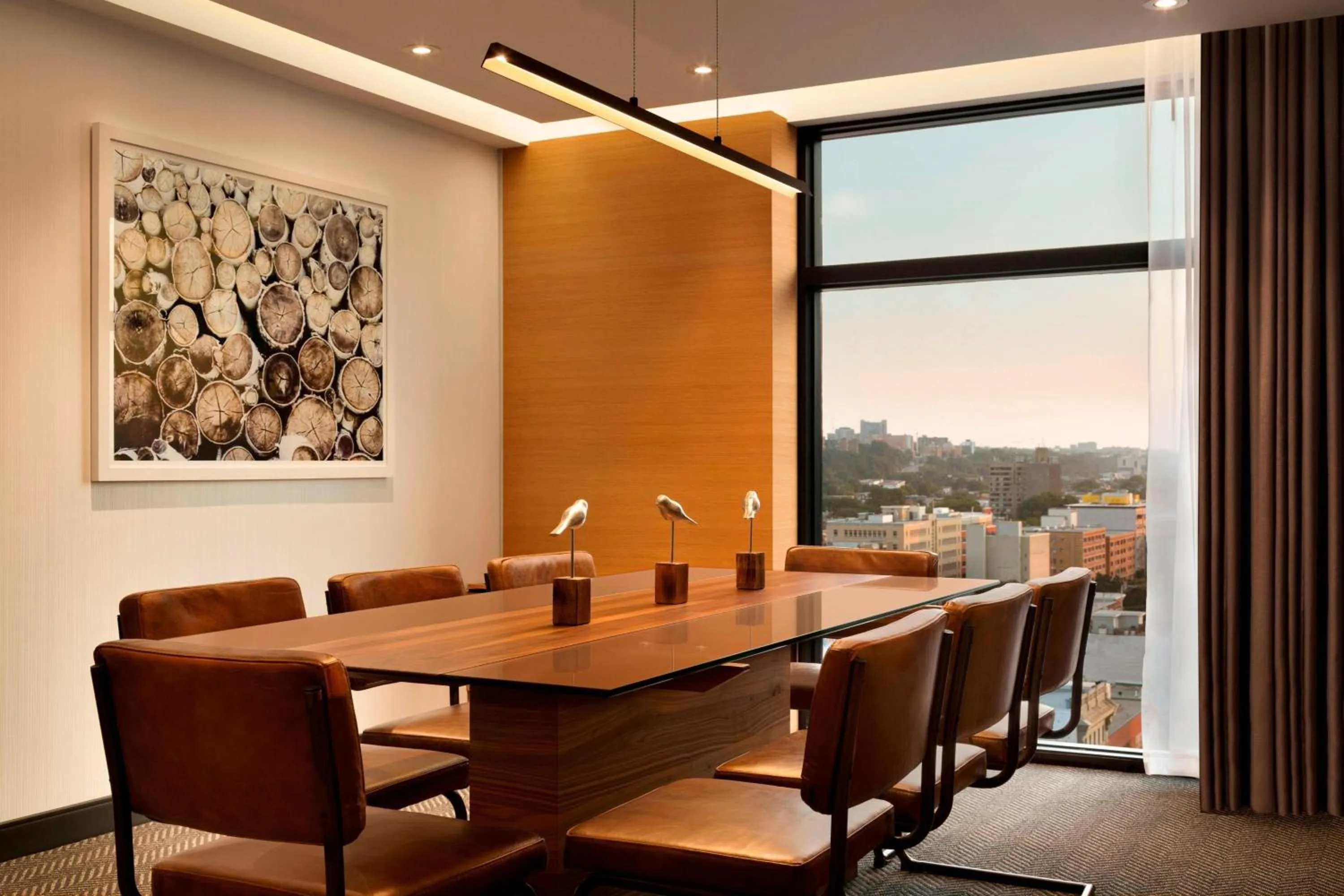 Photo of the whole room in Hotel PUR, Quebec, a Tribute Portfolio Hotel