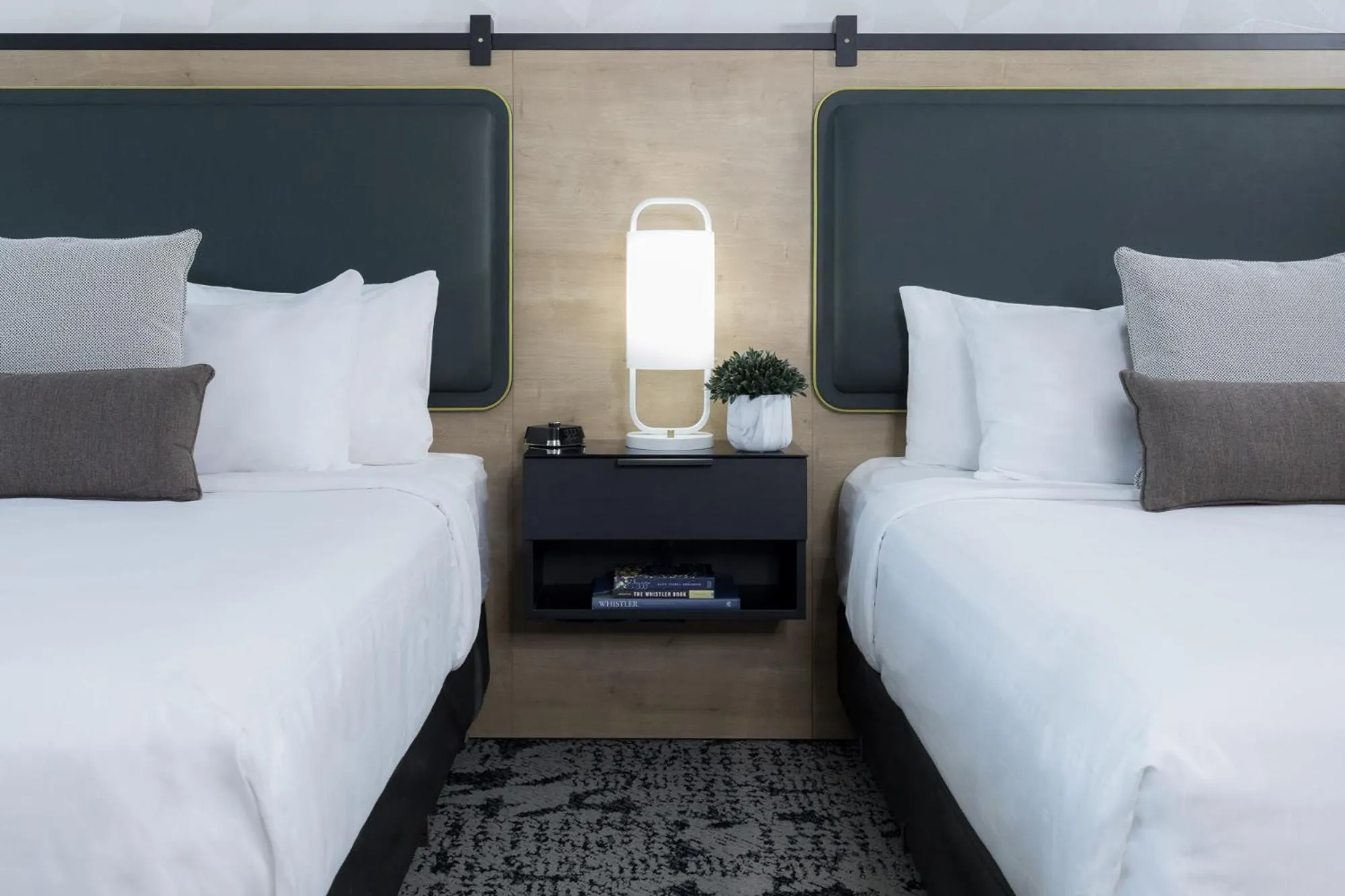 Decorative detail, Bed in The Crystal Lodge