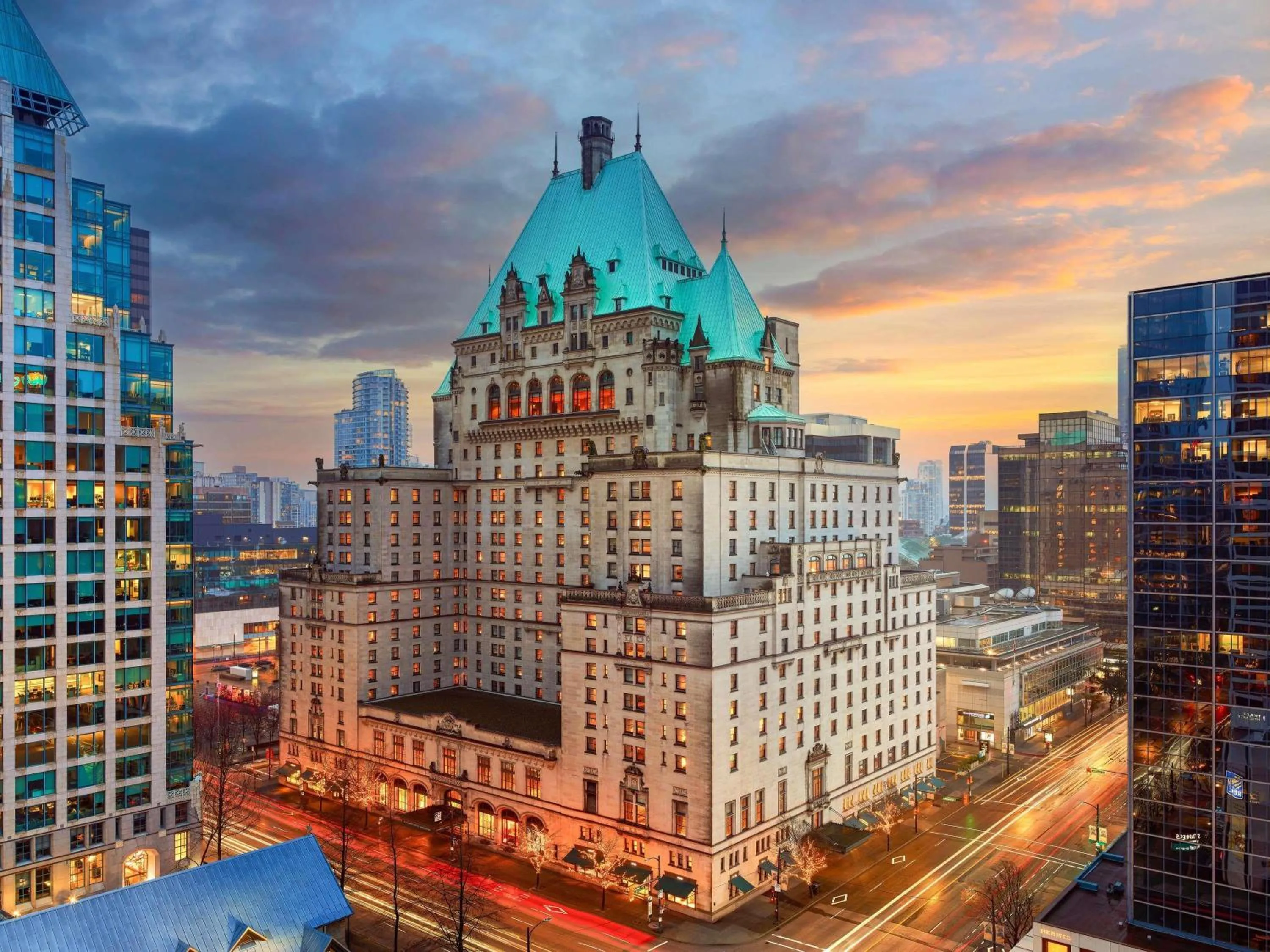 Property building in Fairmont Hotel Vancouver