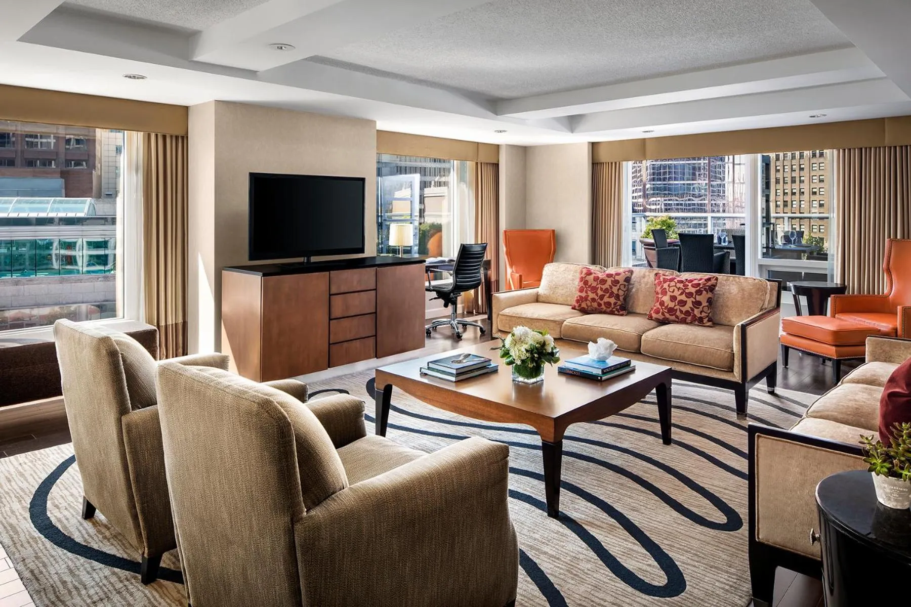 Living room in Fairmont Waterfront