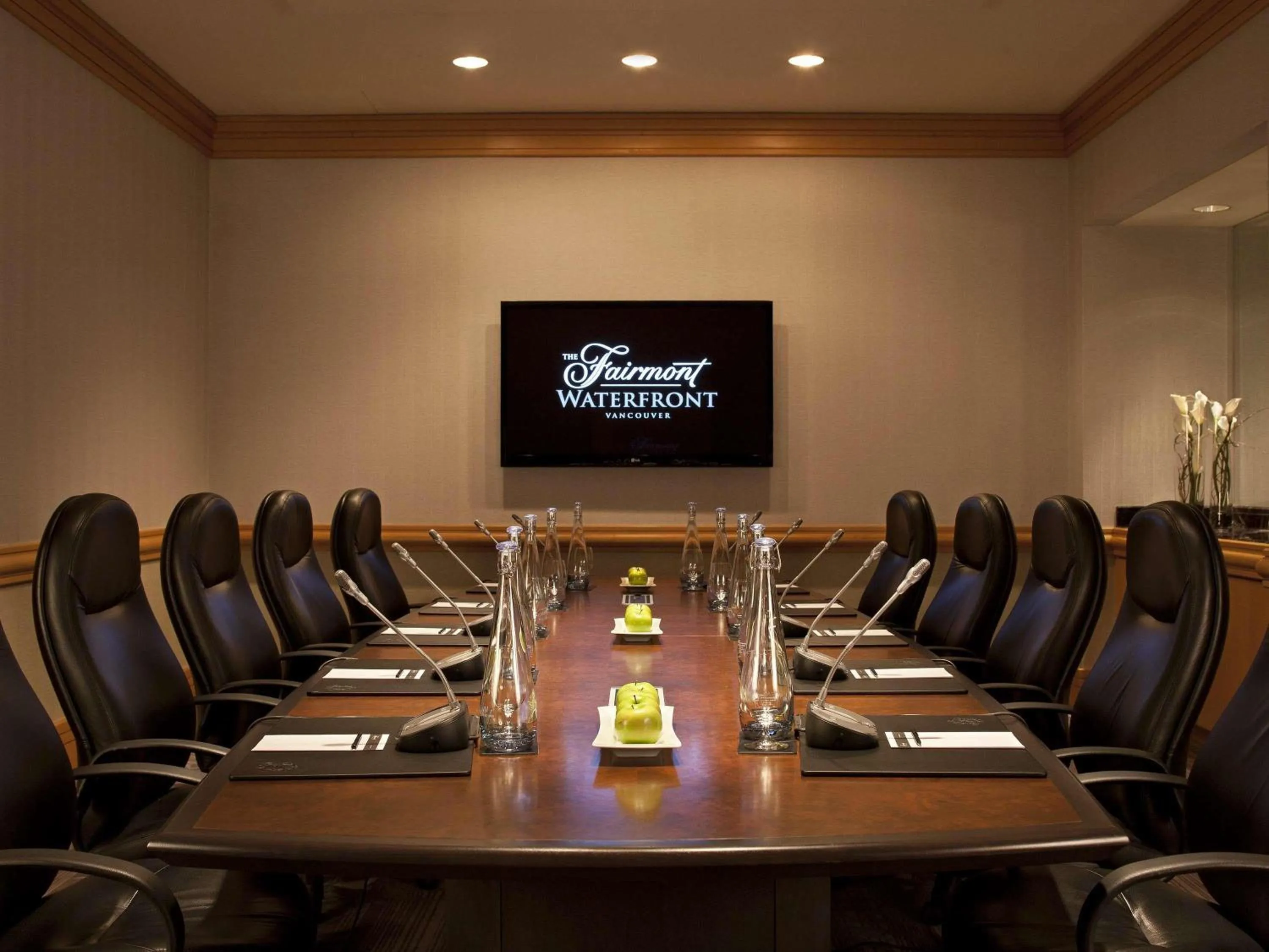 Meeting/conference room in Fairmont Waterfront