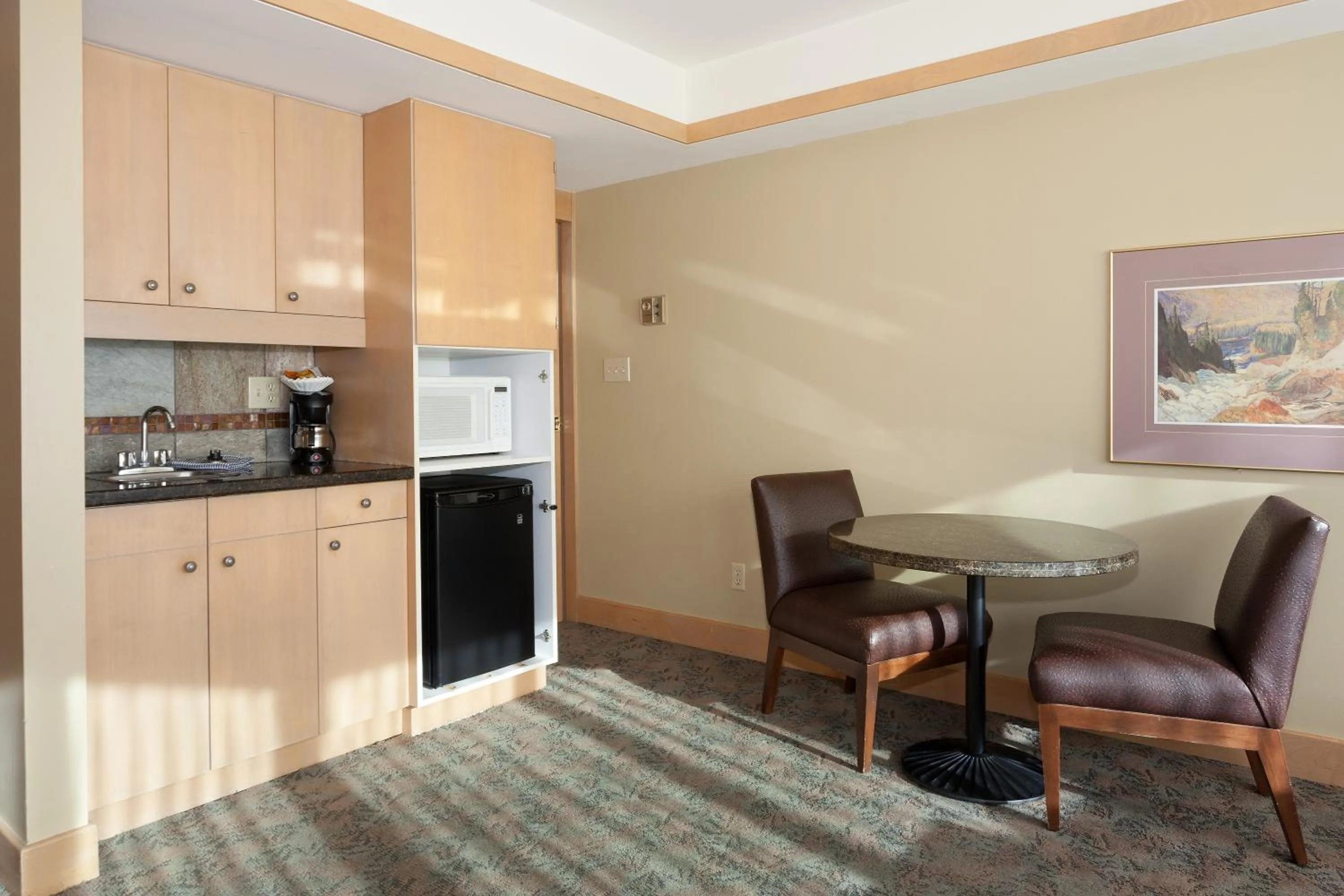 Kitchen or kitchenette in Le Chamois by Whistler Premier