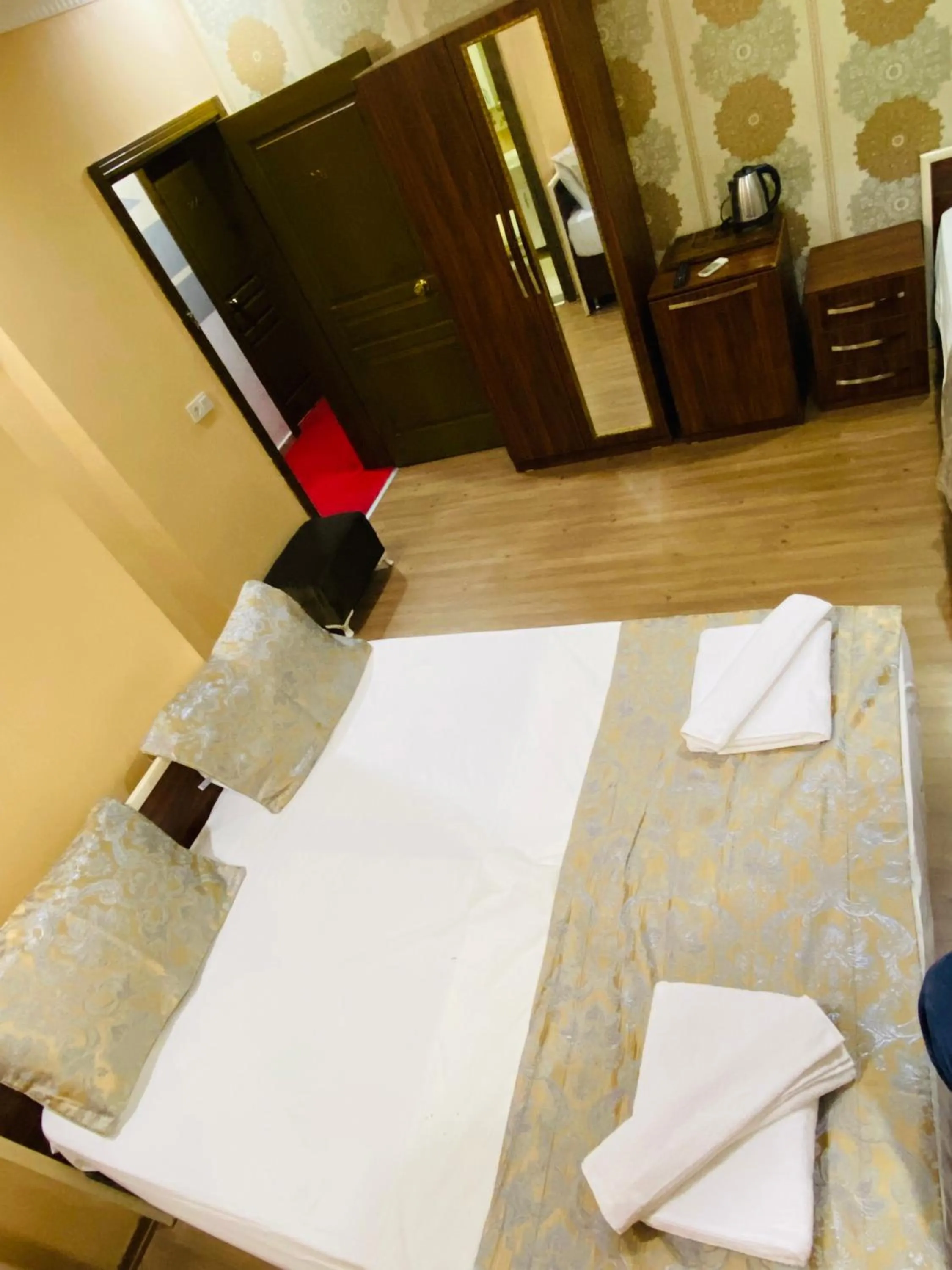 Bedroom, Bed in RENOVA hOTEL FATİH