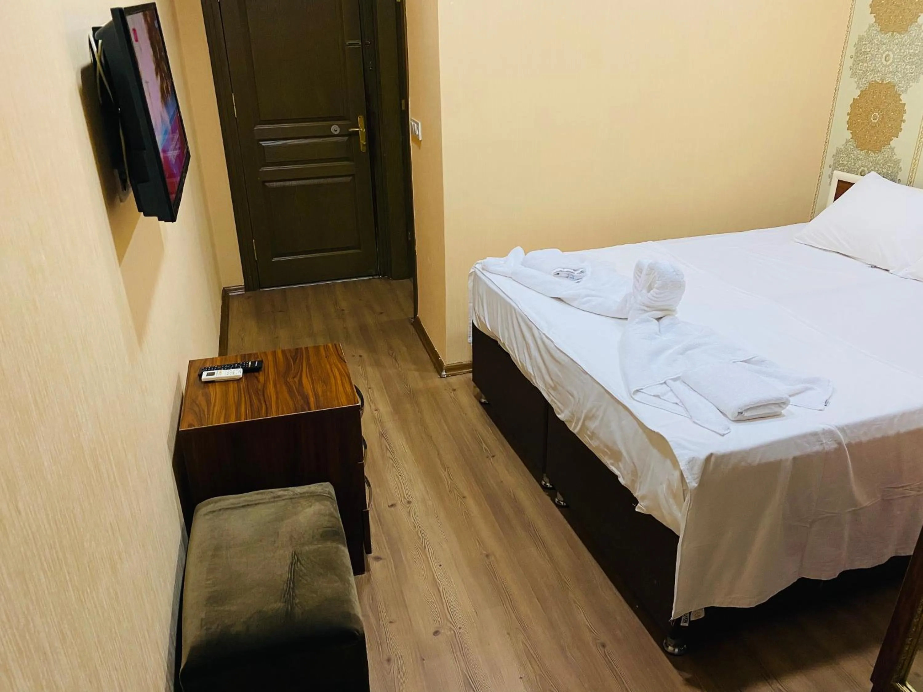 Photo of the whole room, Bed in RENOVA hOTEL FATİH