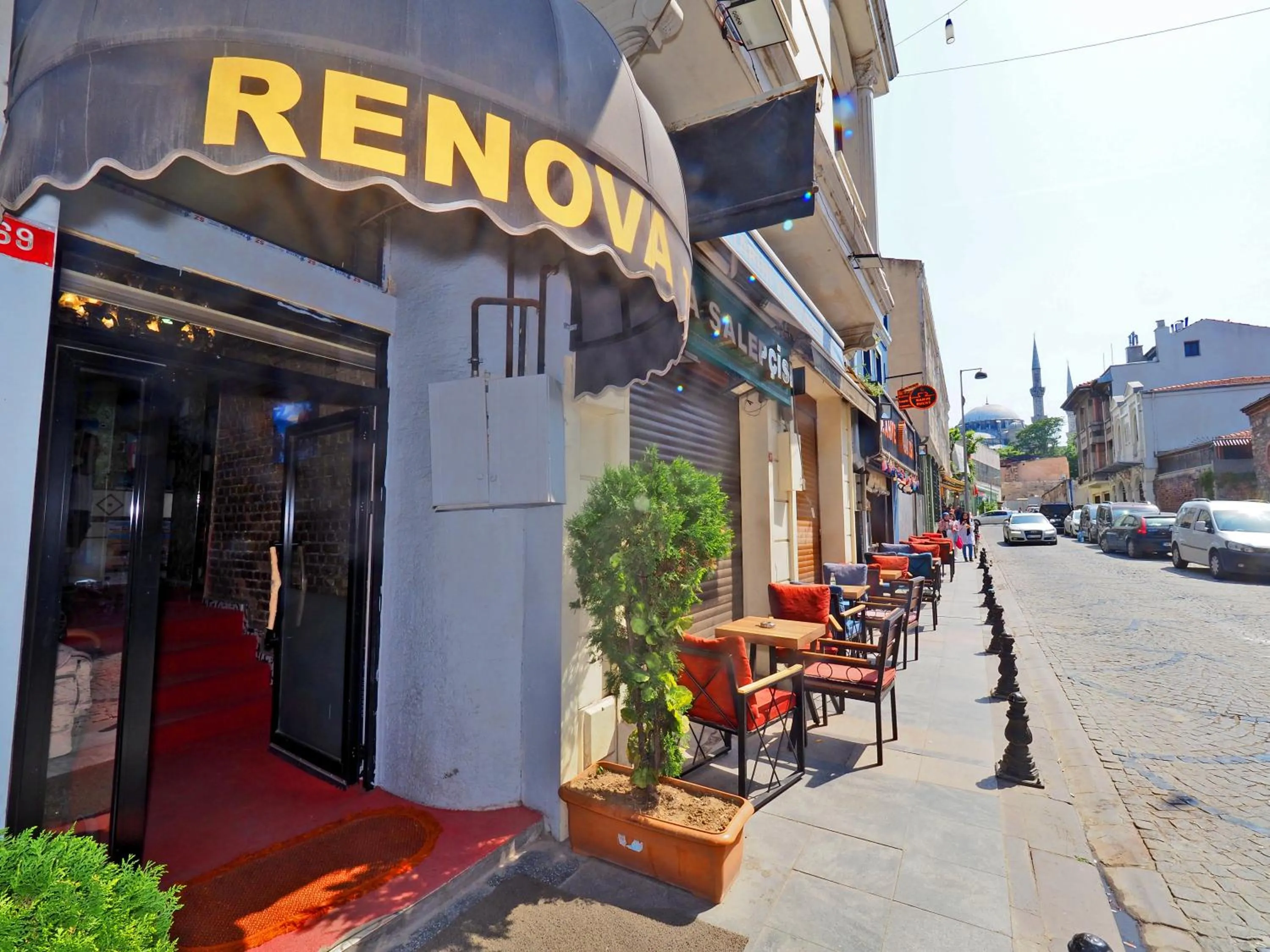 Facade/entrance in RENOVA hOTEL FATİH