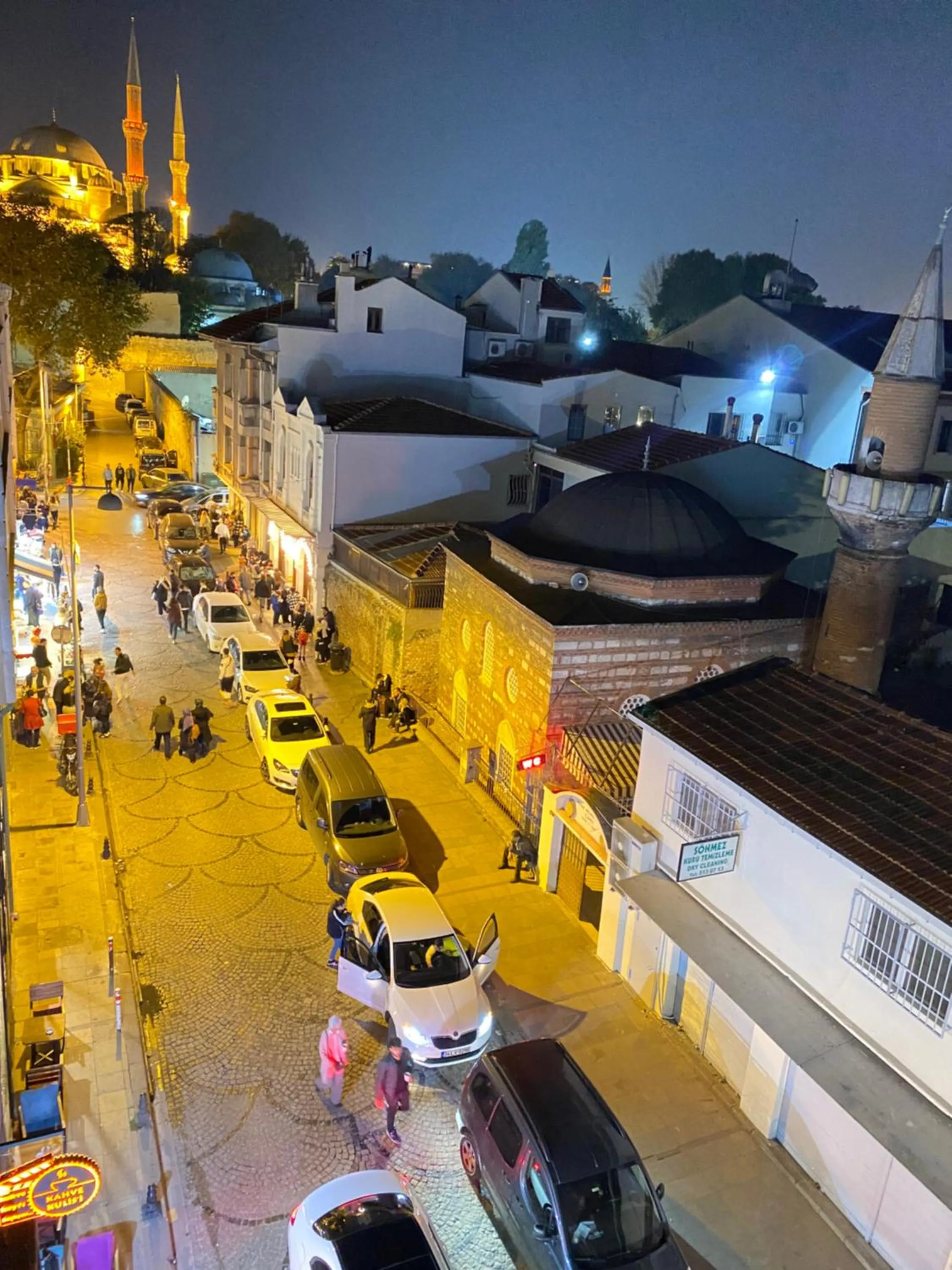 Neighbourhood in RENOVA hOTEL FATİH