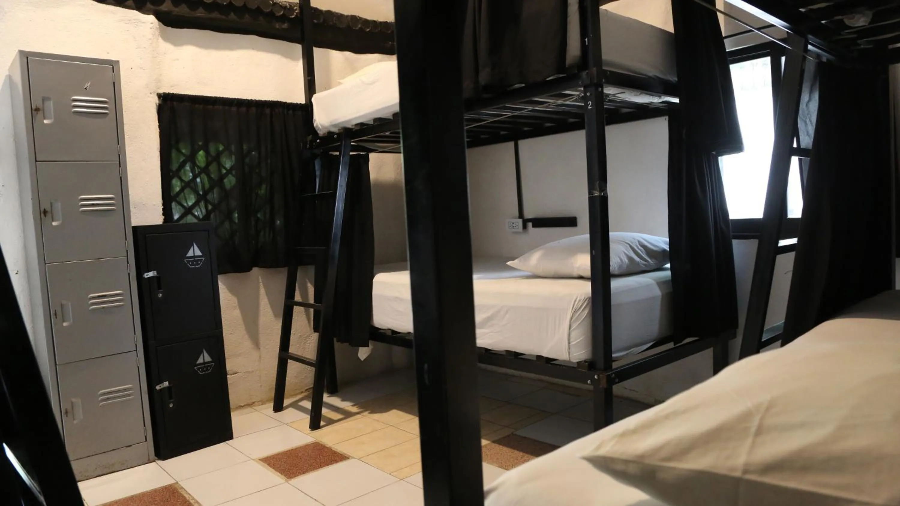 bunk bed, Bed in Hostel Oryx Tulum