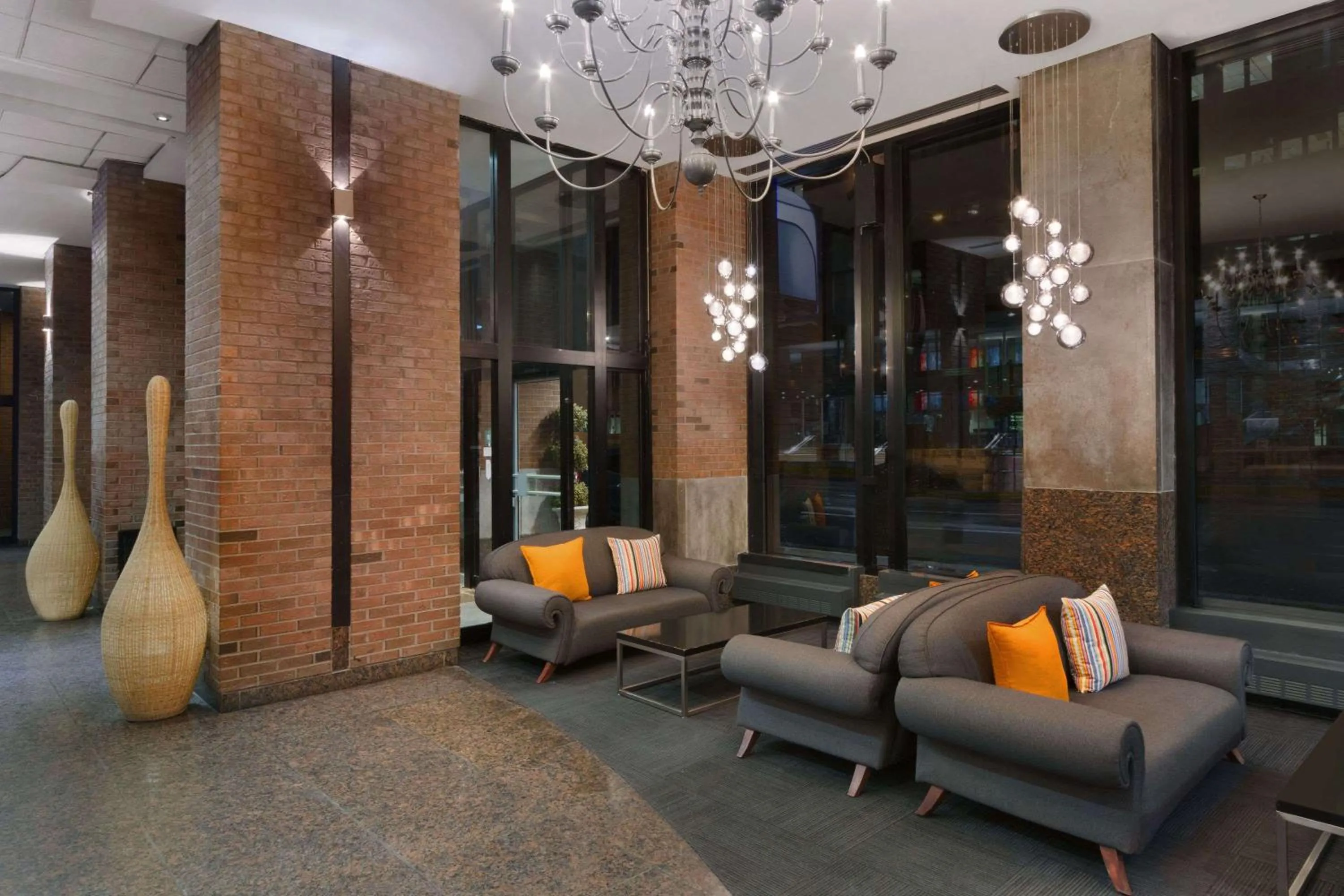 Lobby or reception in Travelodge by Wyndham Montreal Centre