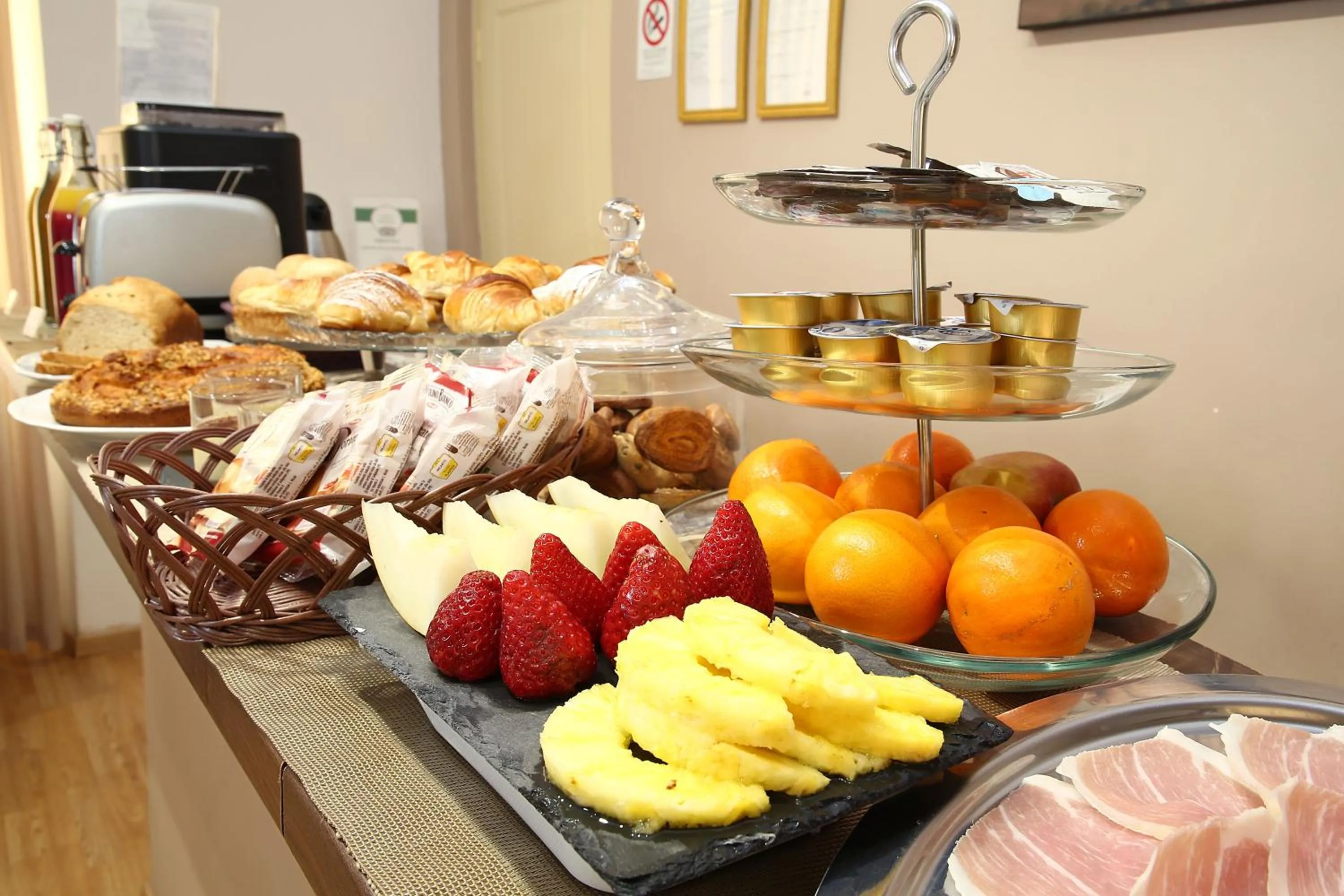 Buffet breakfast in DG Prestige Room