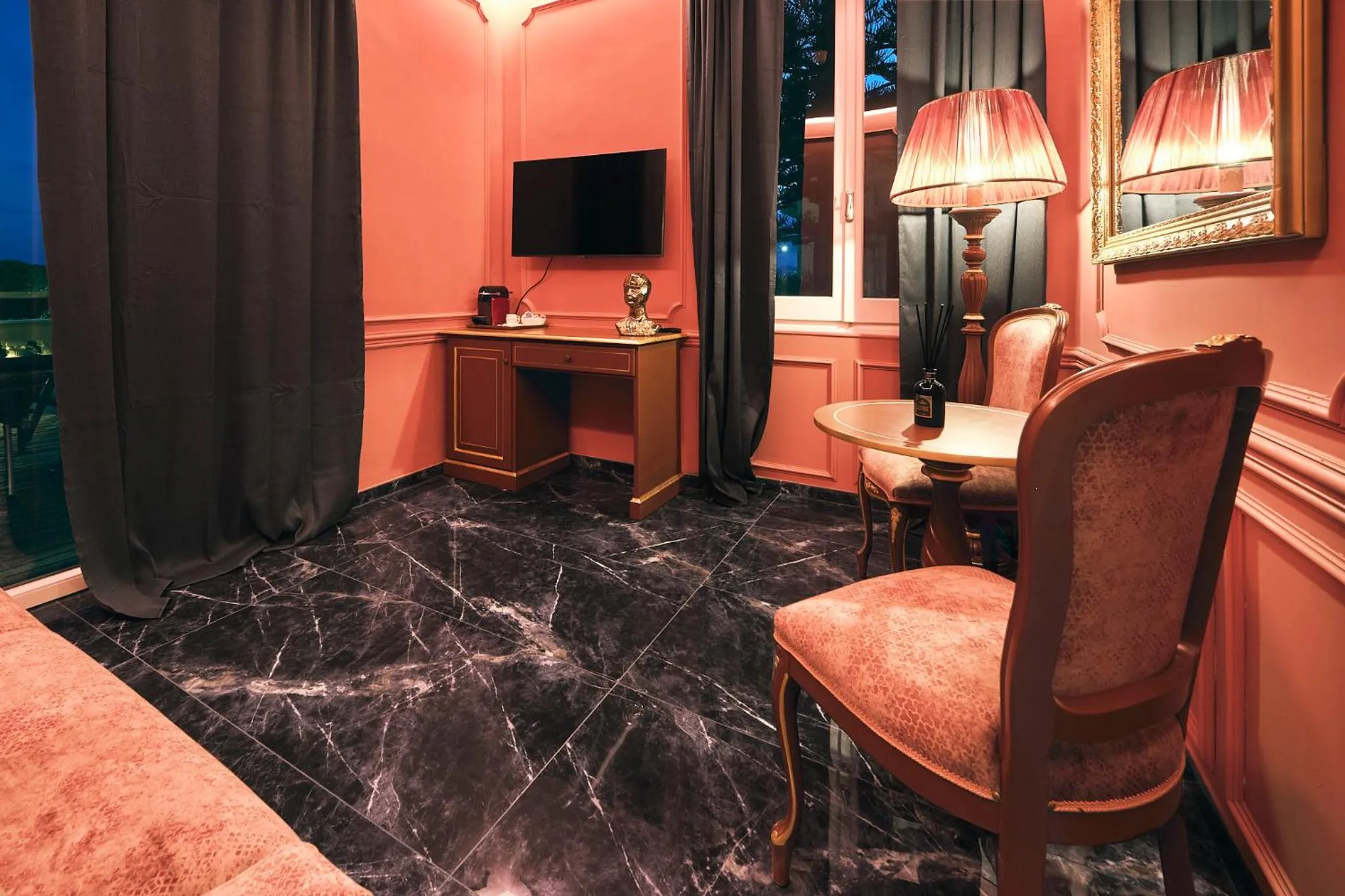 hair dresser in Hotel Zia Piera