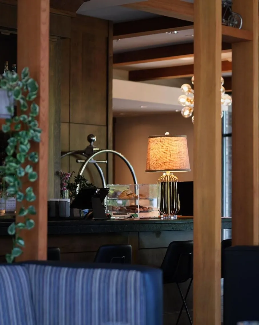 Lobby or reception in Oswego Hotel