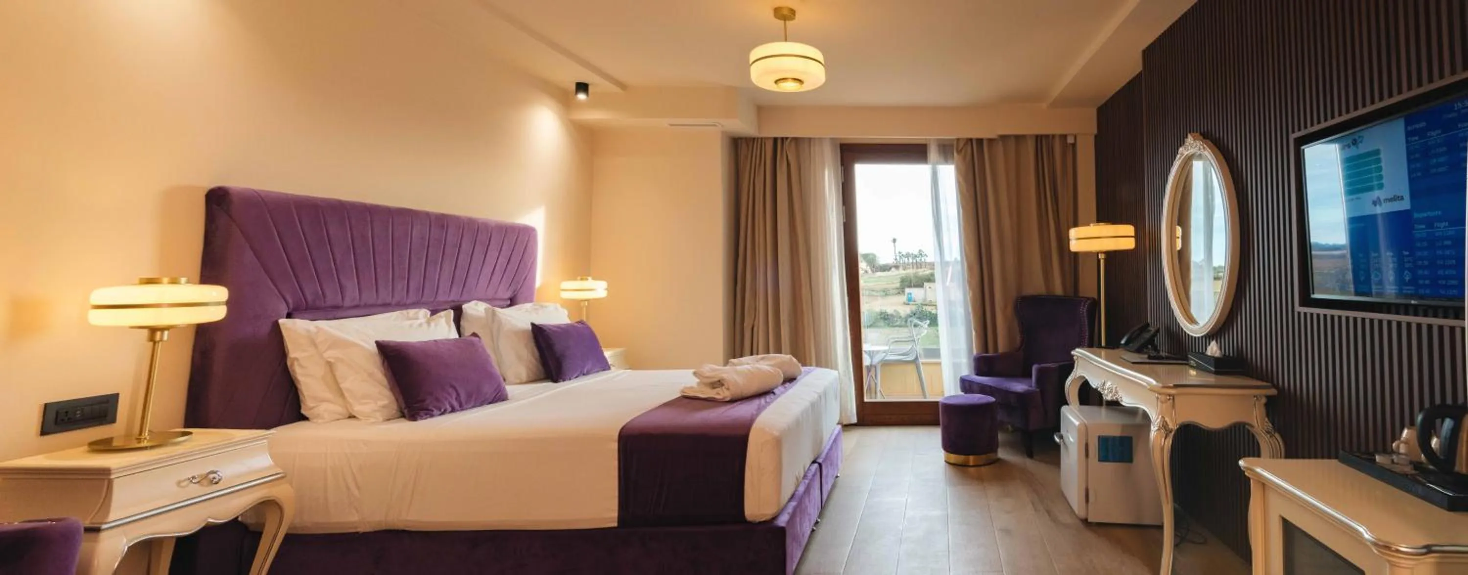 Photo of the whole room, Bed in Santa Lucia Boutique Hotel