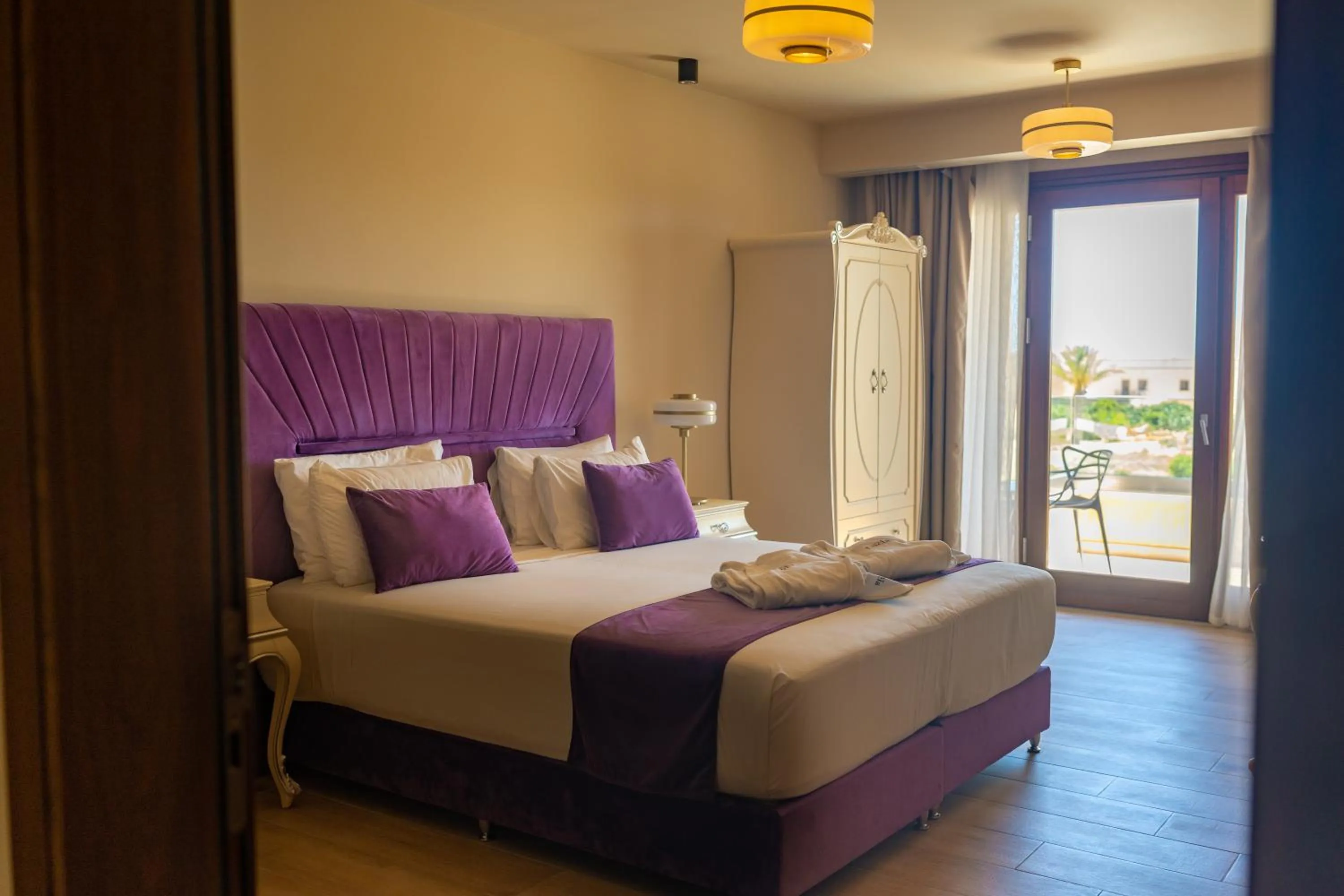 Bed in Santa Lucia Boutique Hotel