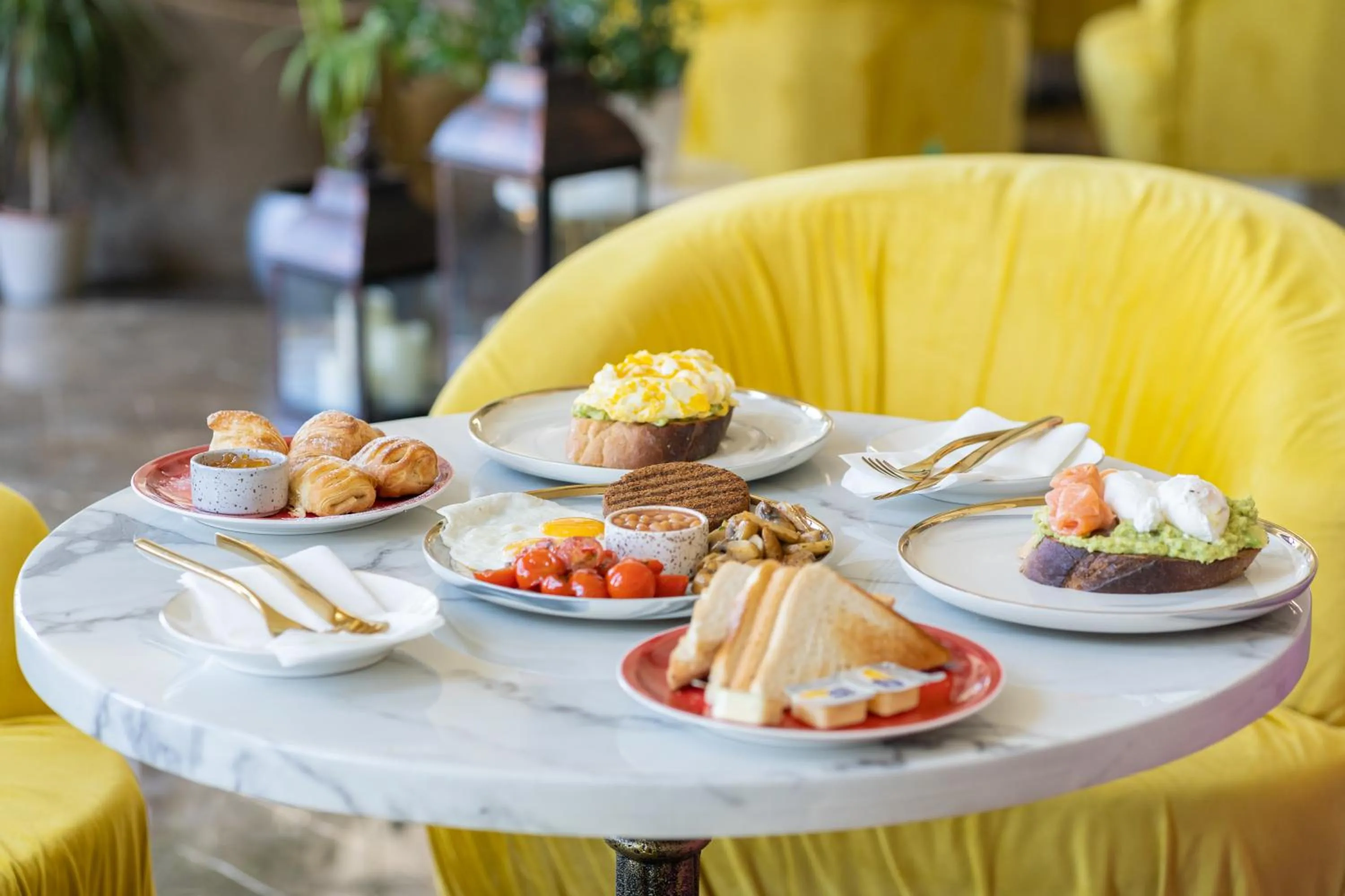 Restaurant/places to eat in Santa Lucia Boutique Hotel