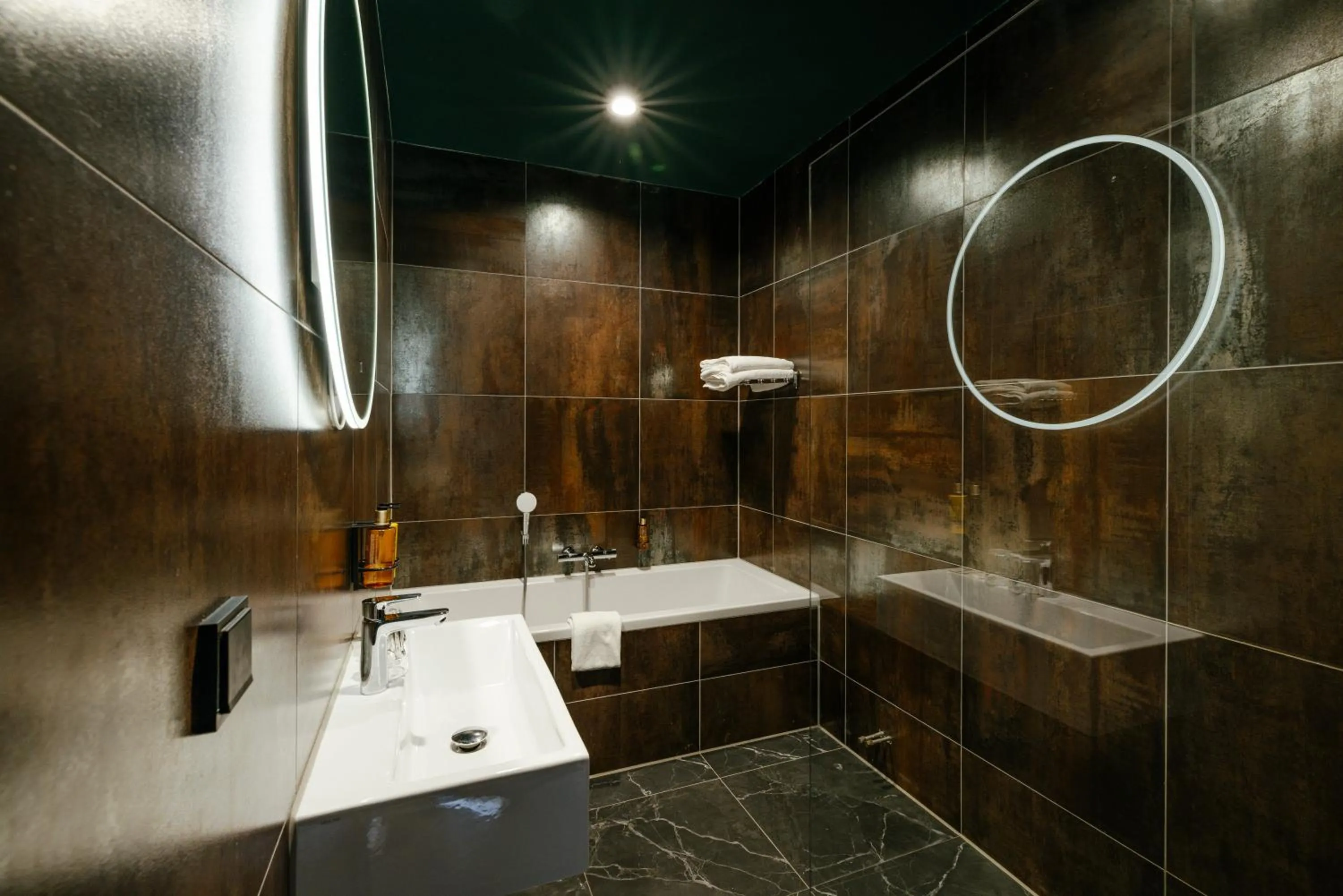 Bathroom in MAF Haarlem Boutique Hotel