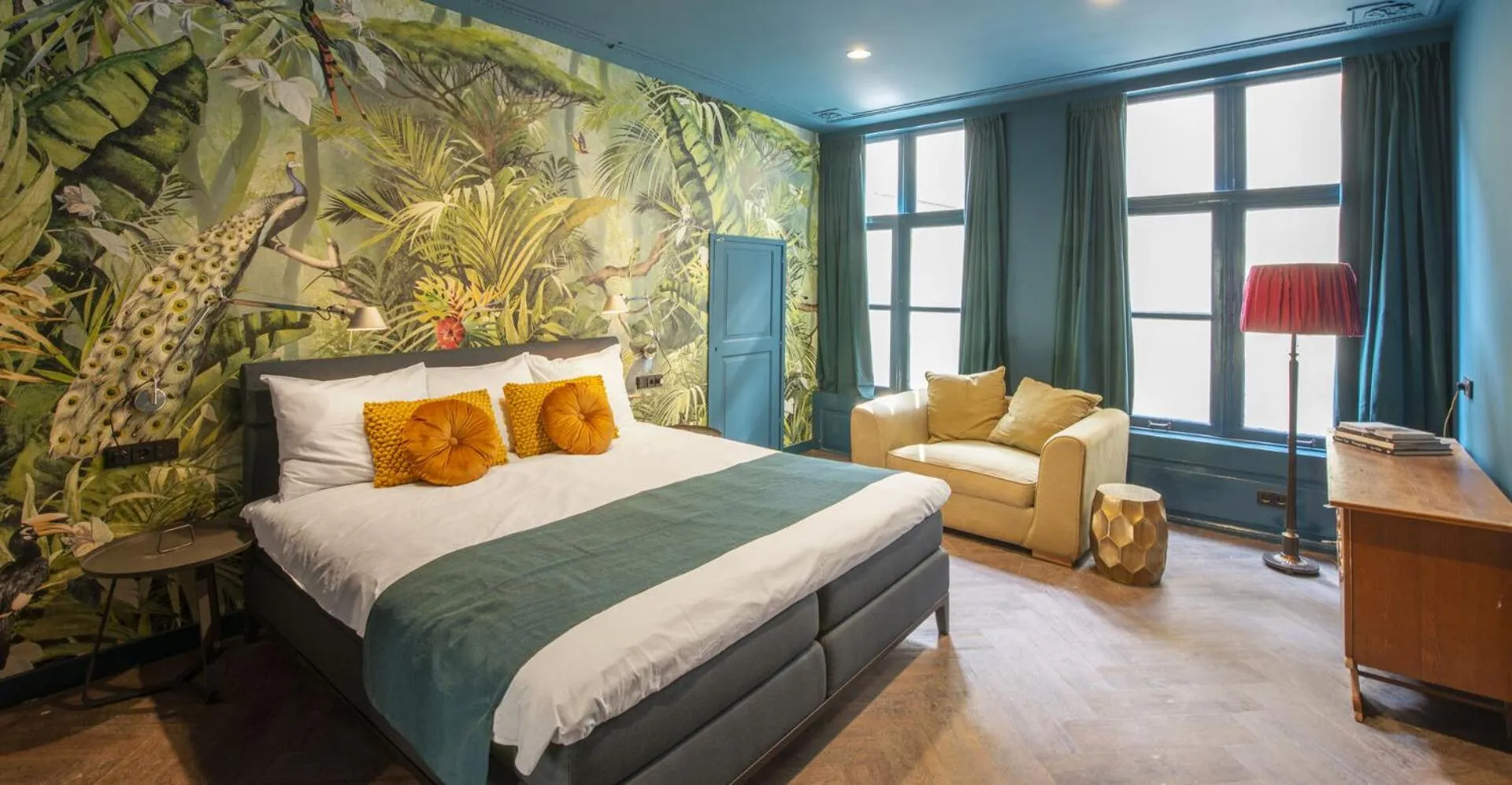 Bed in MAF Haarlem Boutique Hotel