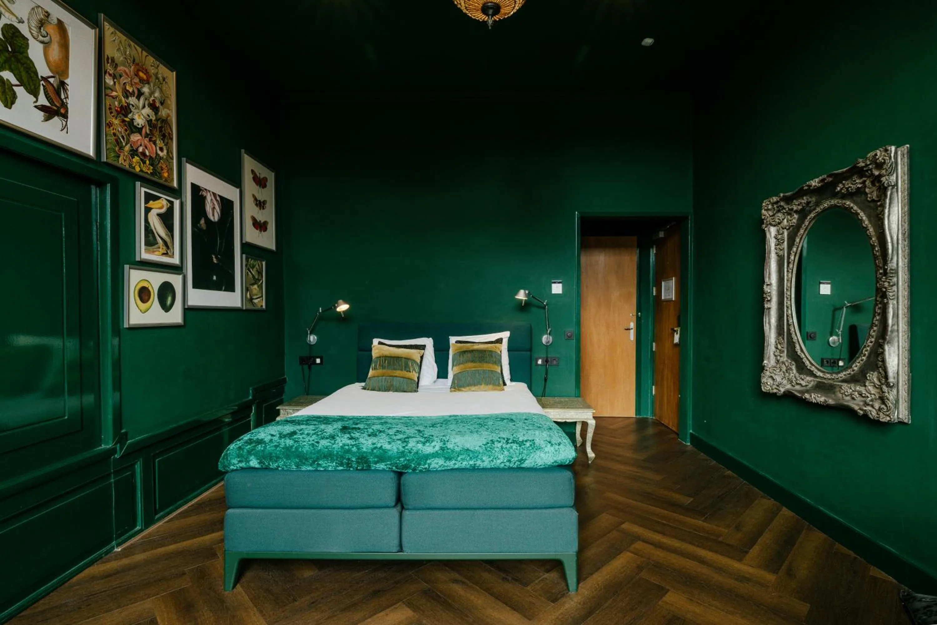 Bed in MAF Haarlem Boutique Hotel