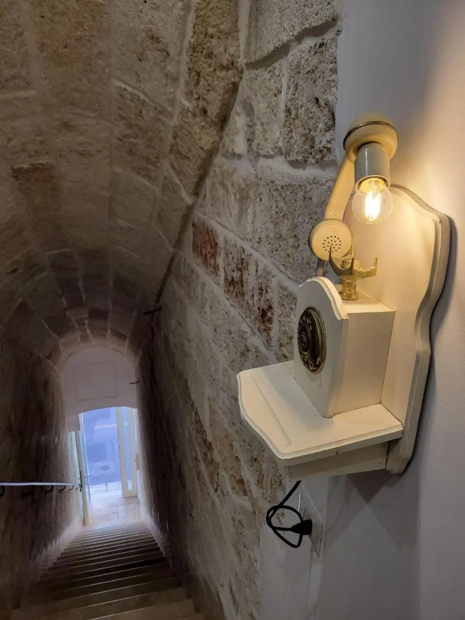 Decorative detail in Pietracielo B&B