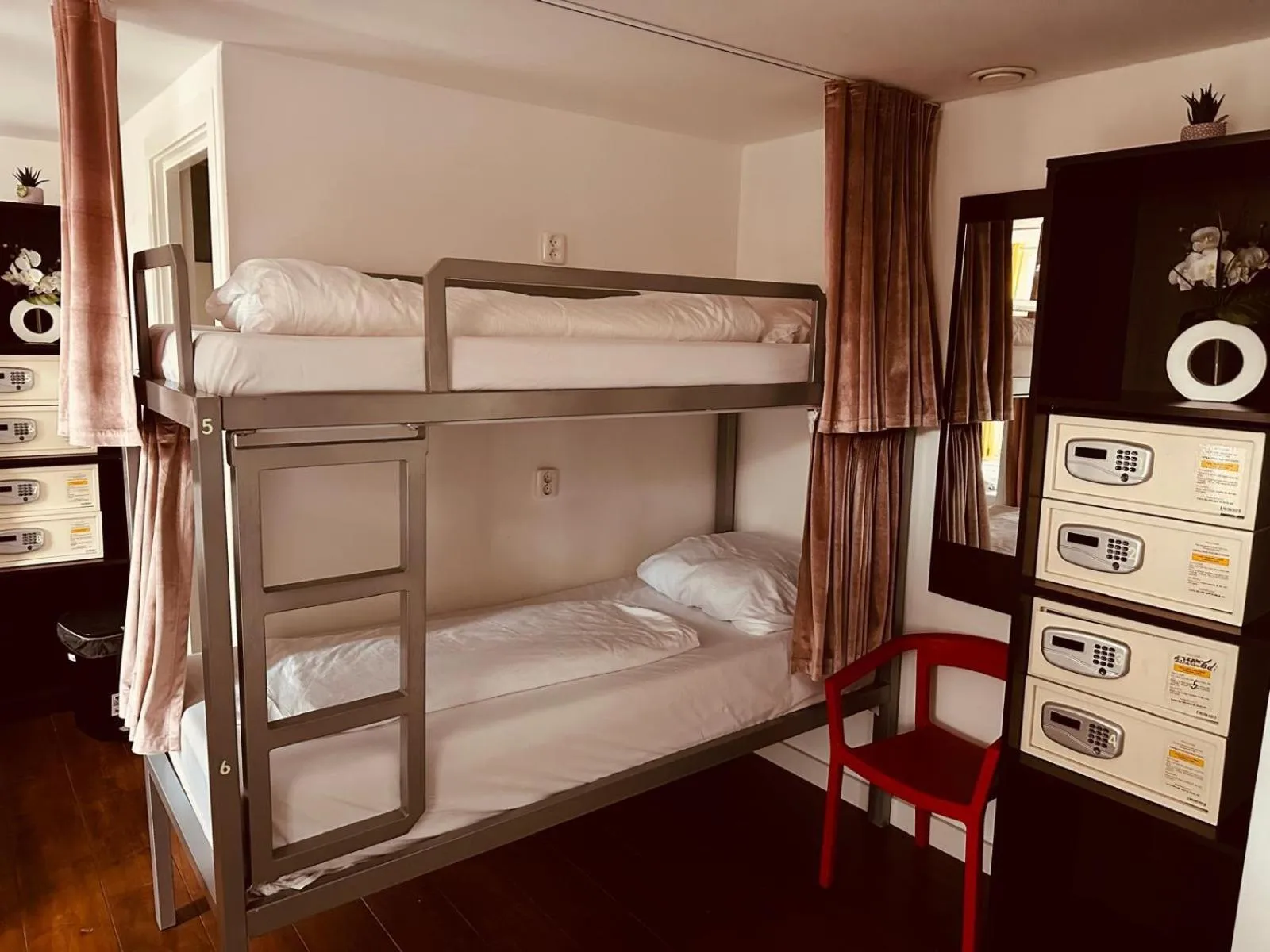 Bed in Room Mate Hostel Amsterdam Zaandam