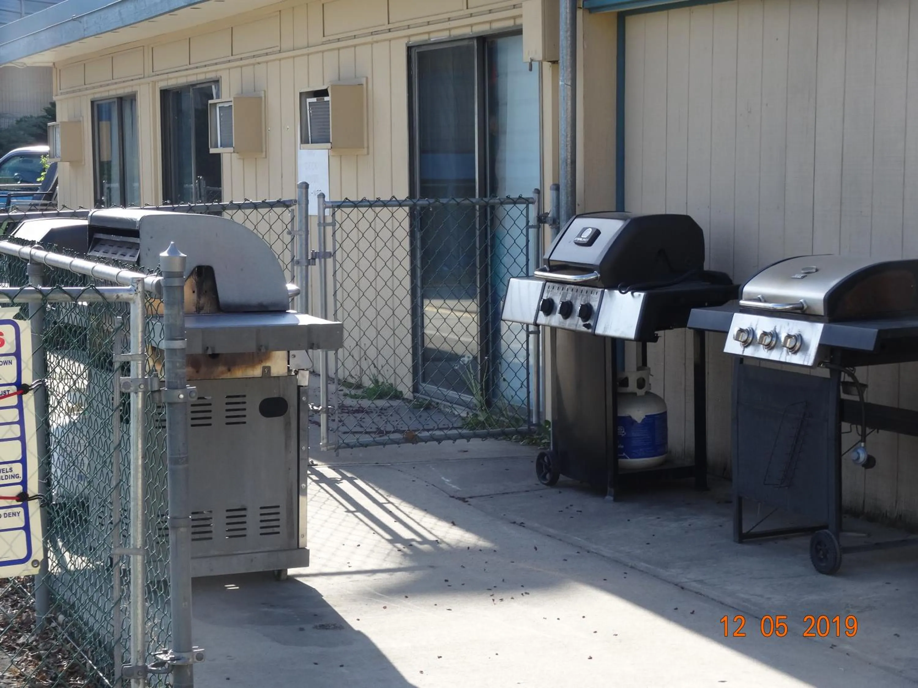 BBQ facilities in Hospitality Inn