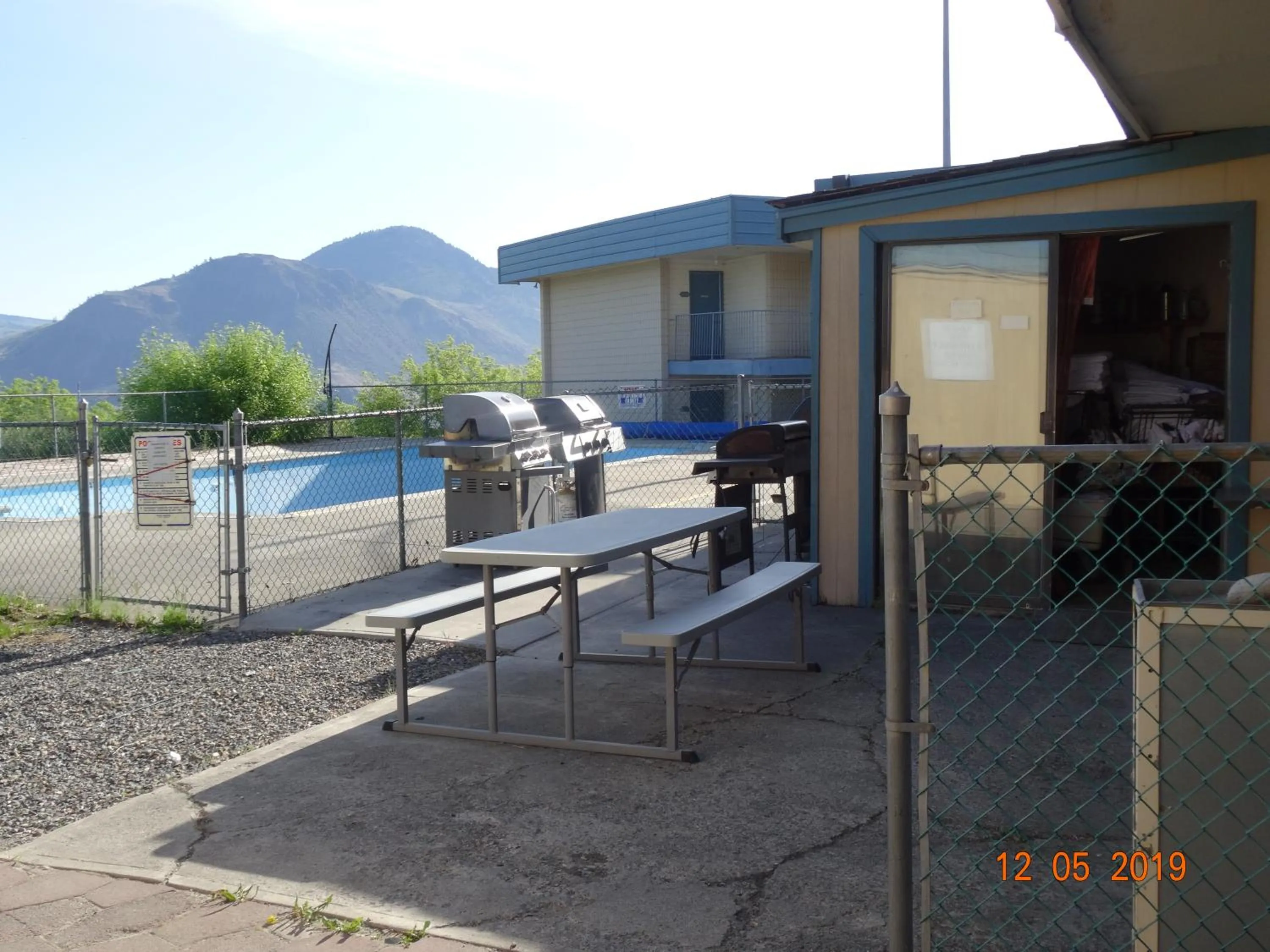 BBQ facilities in Hospitality Inn