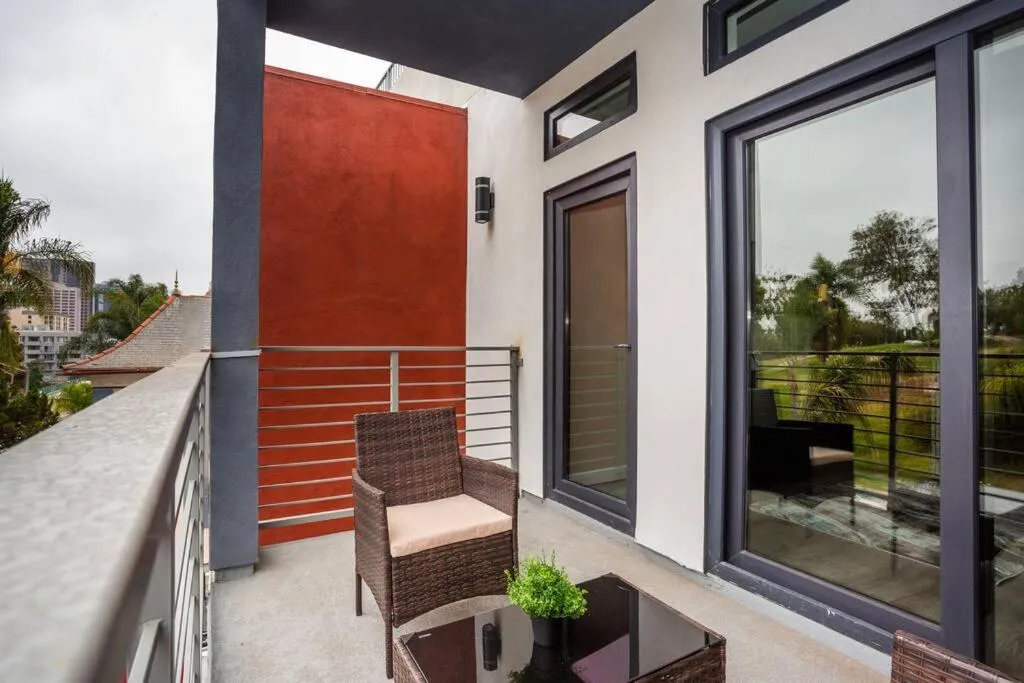 Explore San Diego-Balboa Park-Little Italy-Gaslamp