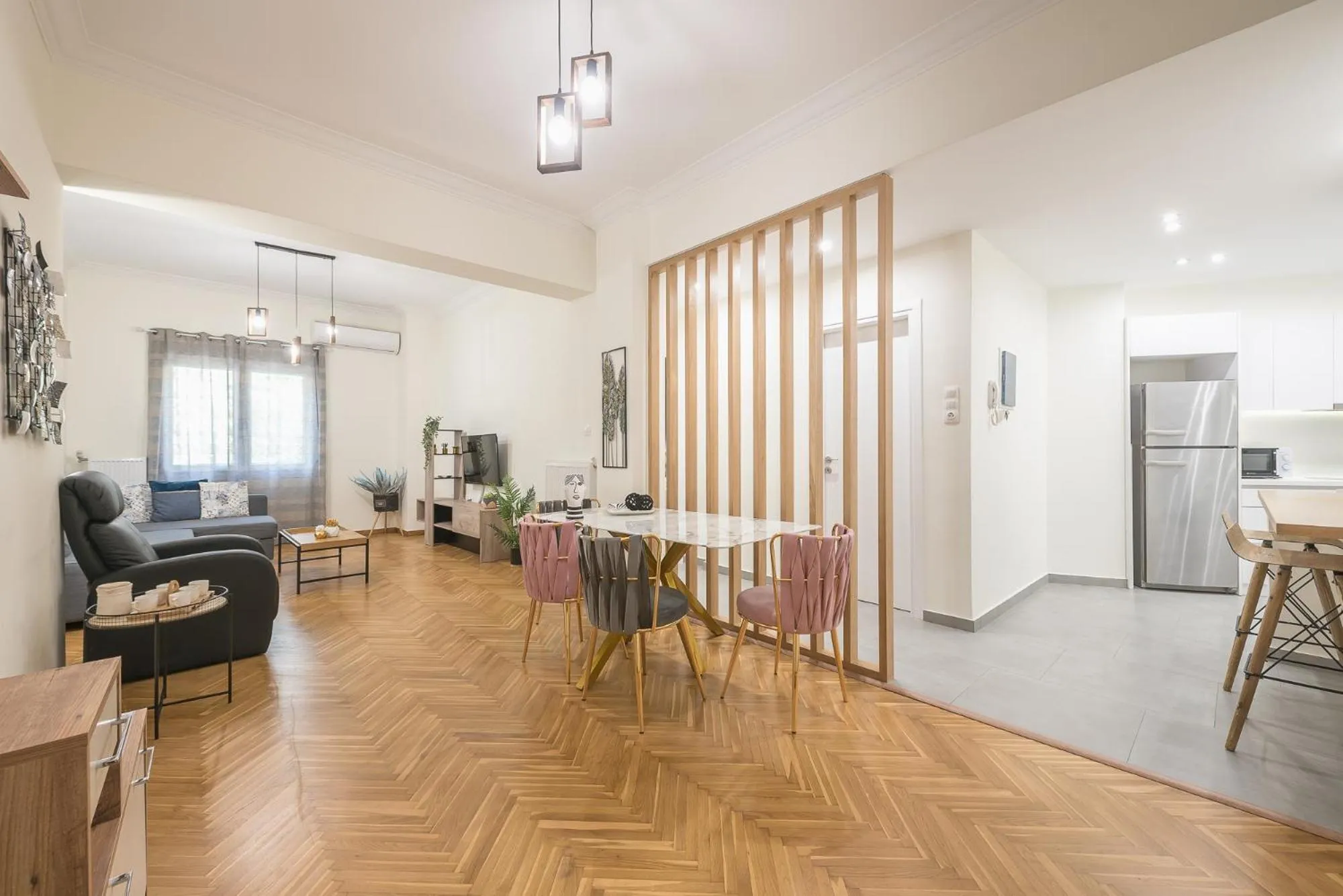 Living room in Elegant Suite by CloudKeys