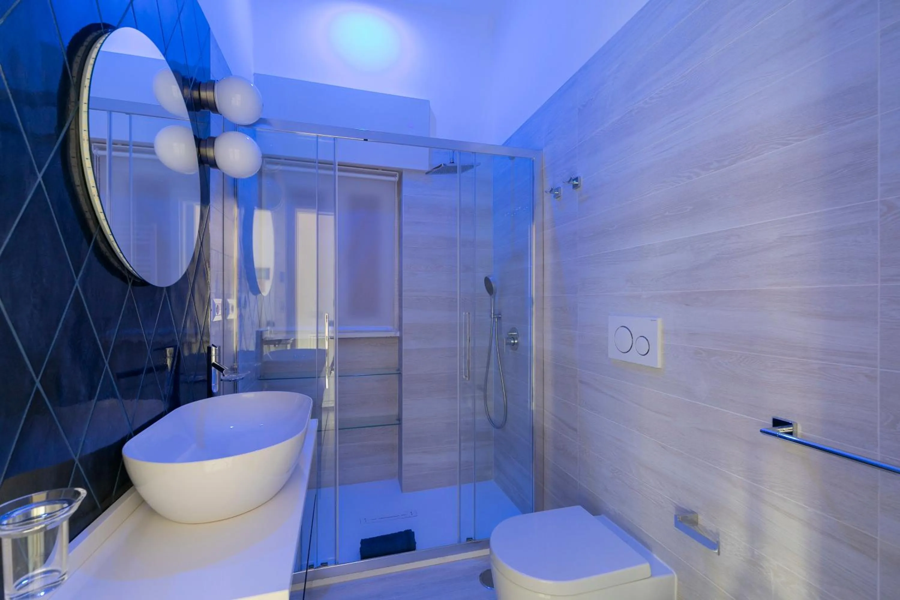 Bathroom in Nuovo Appartamento sulla spiaggia con larga terrazza di 70 mq e posto auto privato