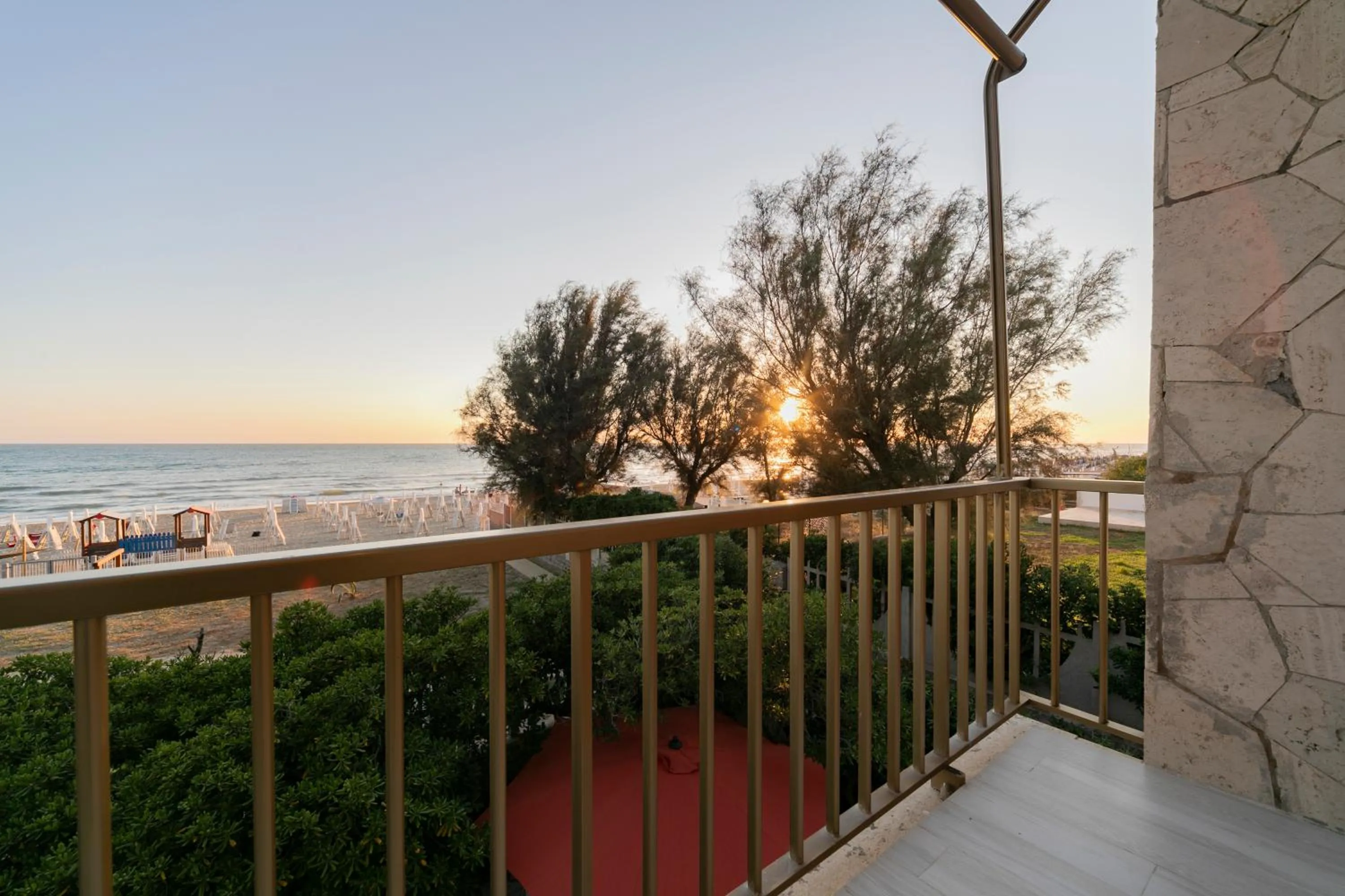 Balcony/Terrace in Nuovo Appartamento sulla spiaggia con larga terrazza di 70 mq e posto auto privato