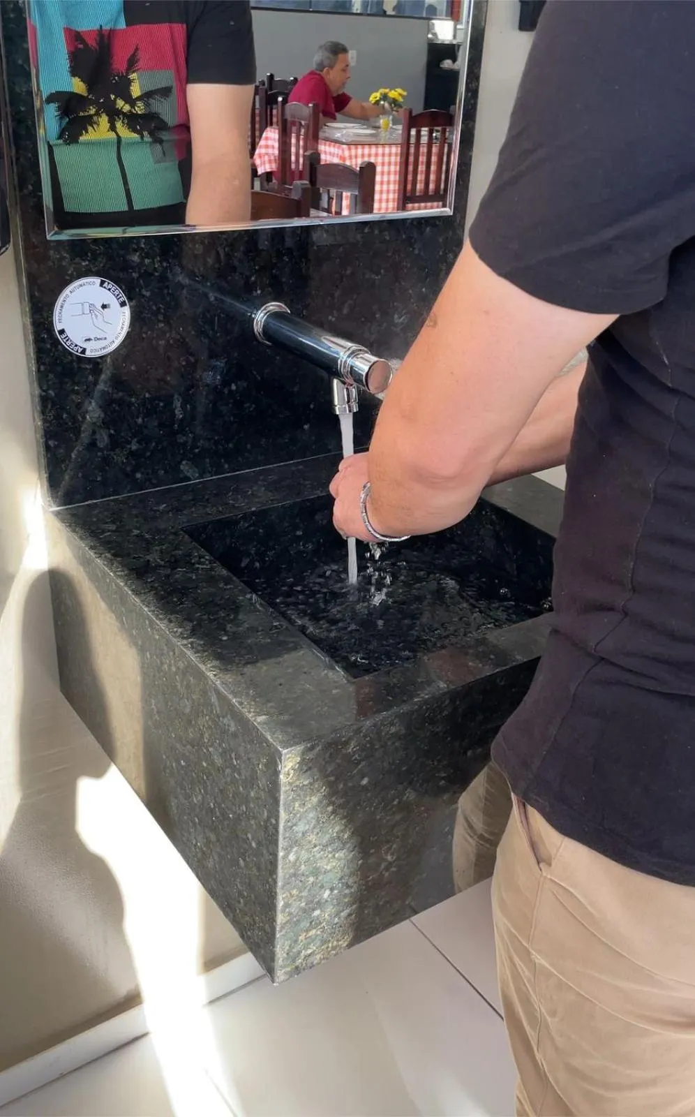 Restaurant/places to eat in Hotel Pousada Acauã Acesso através de escadas