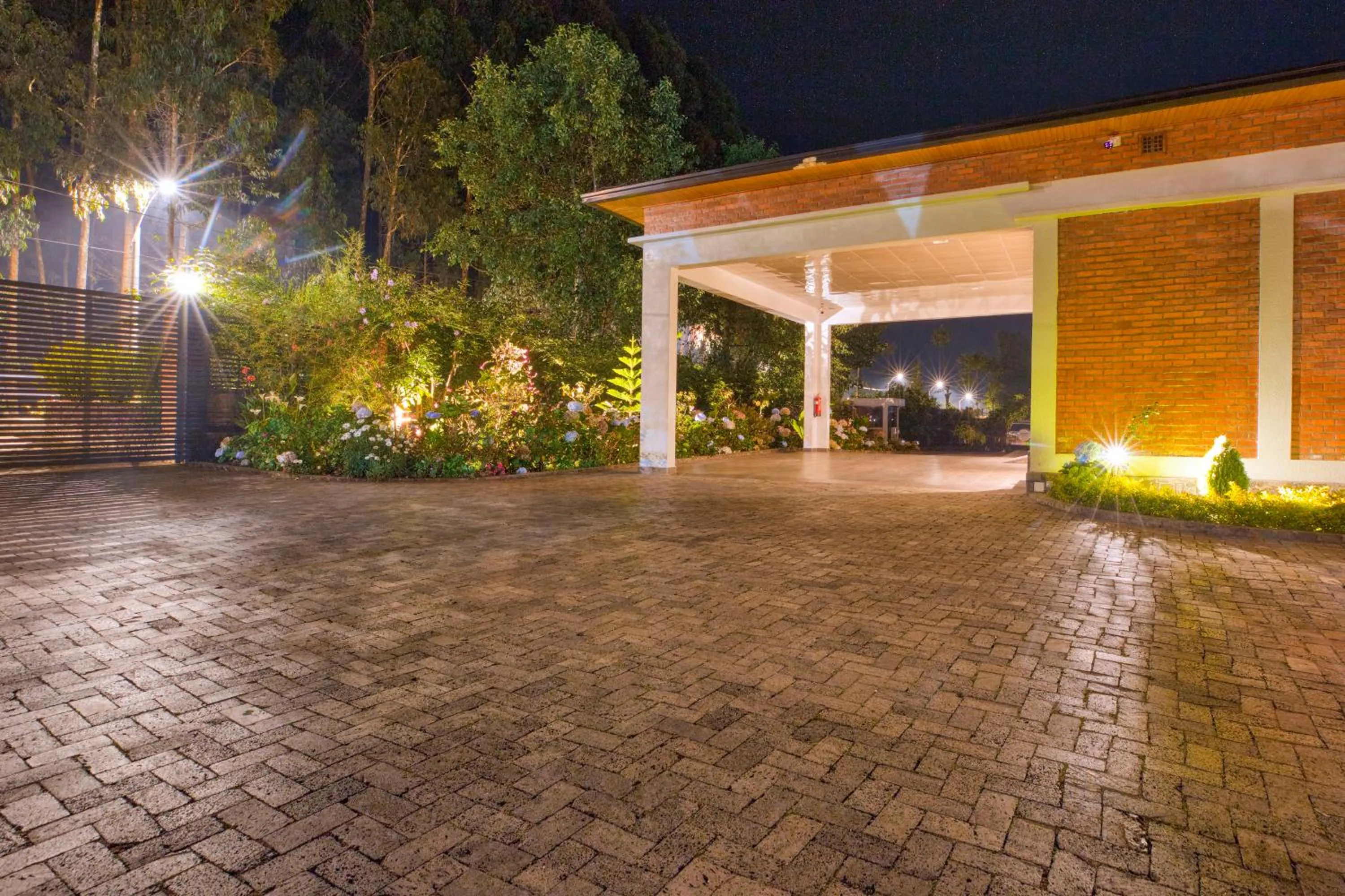 Virunga Inn Resort & Spa