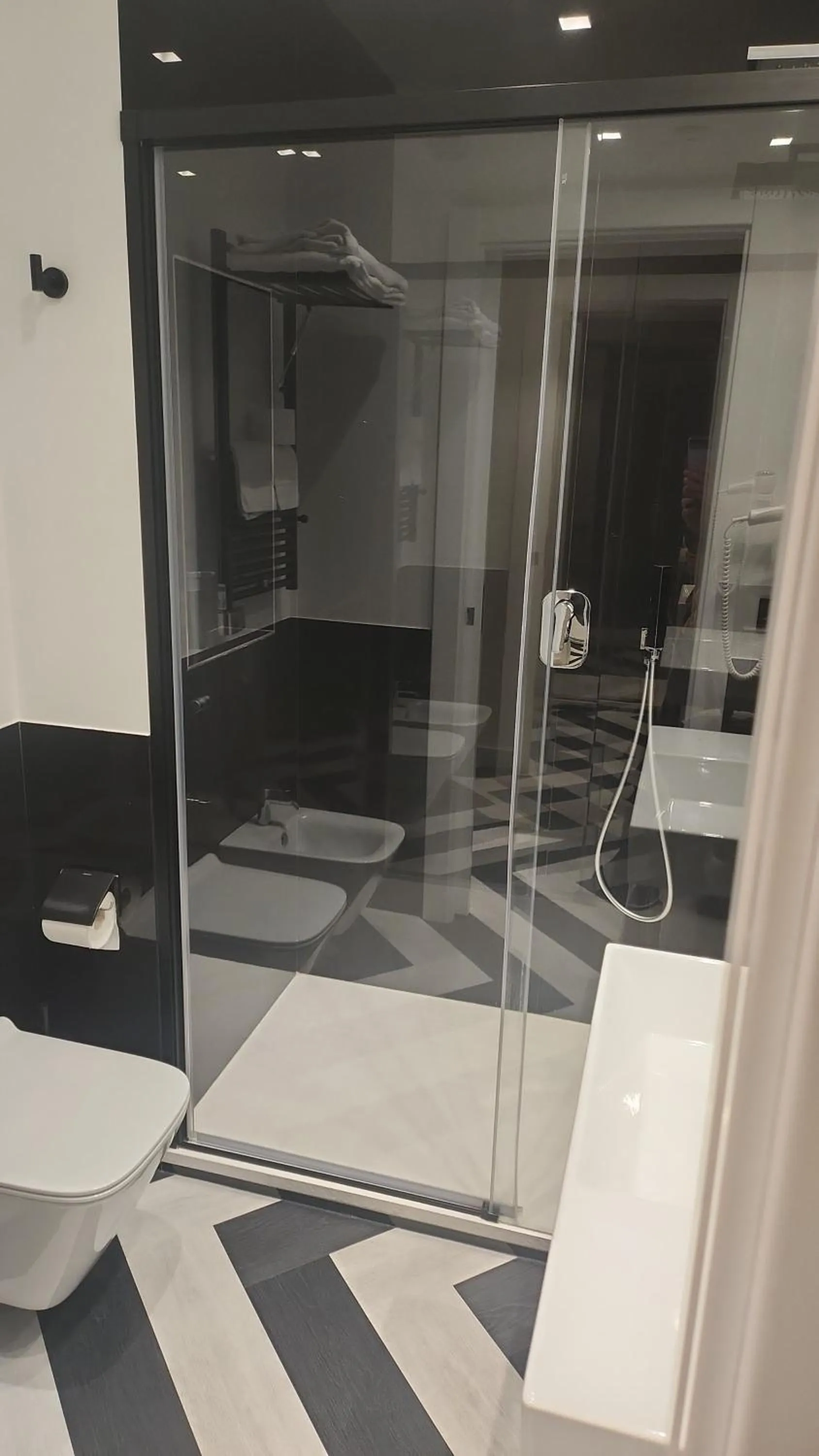 Bathroom in The White Lodge