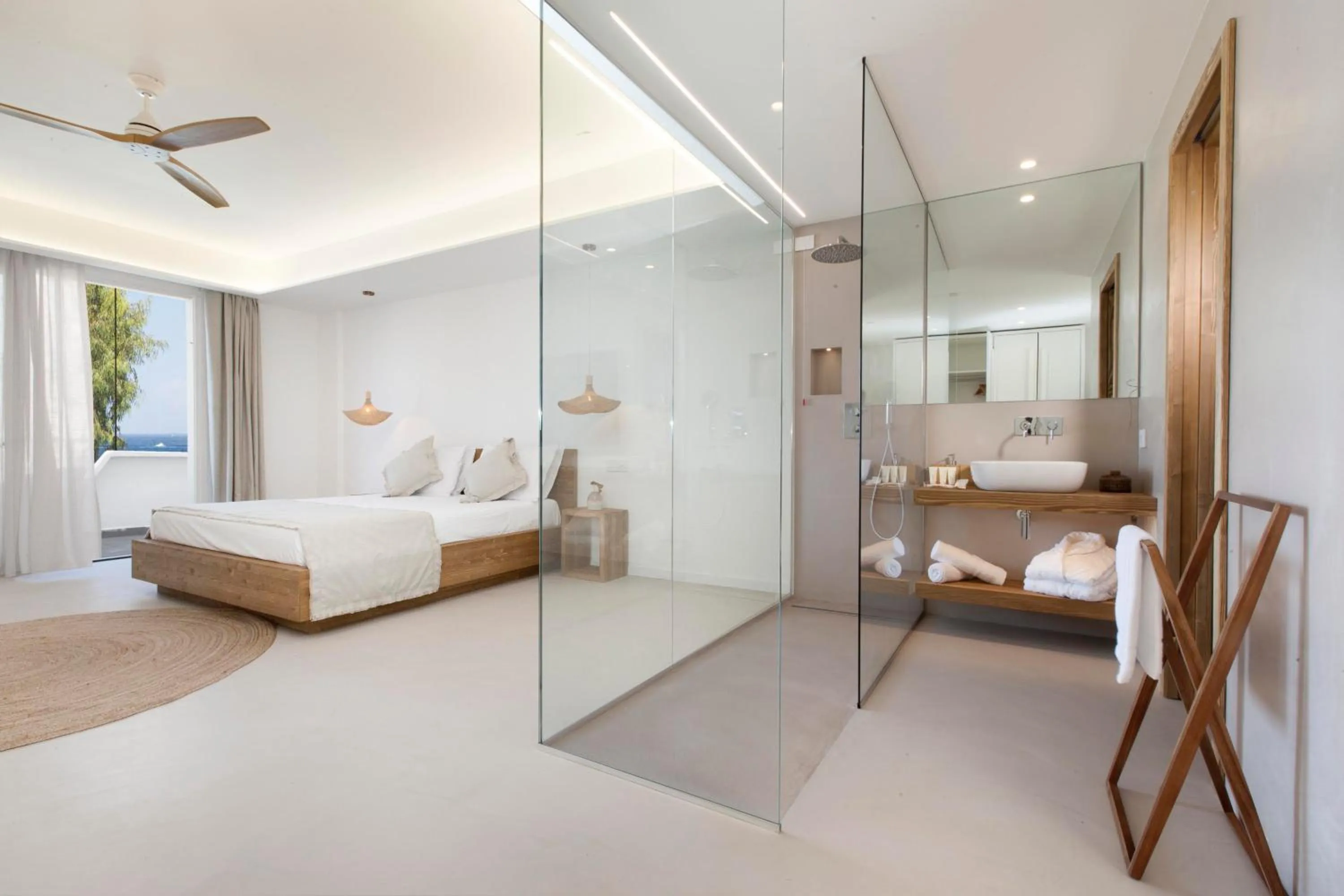 Bathroom, Bed in Maya Beach Resort