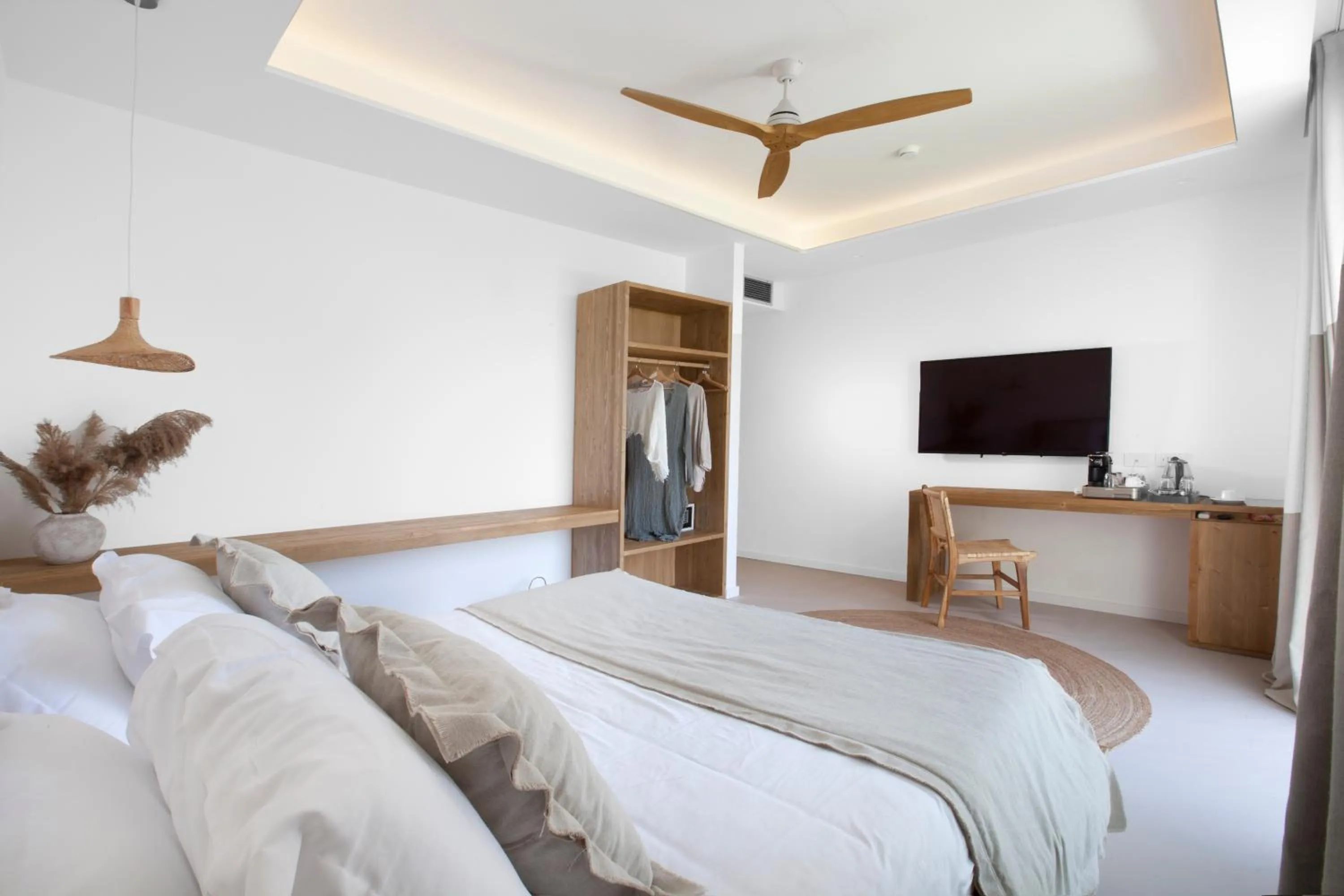 Bedroom, Bed in Maya Beach Resort