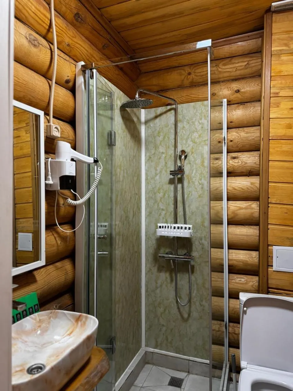 Shower in Eco hotel & restaurant "SKALA"