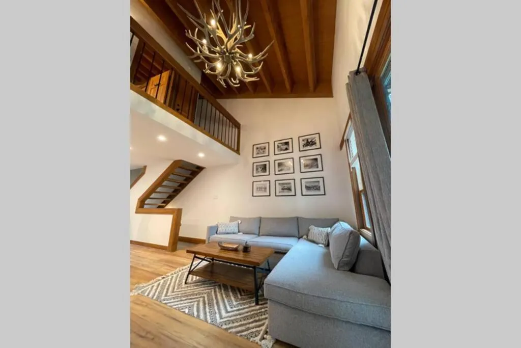 DNA Chalet - Newly Renovated Townhome @ Northstar