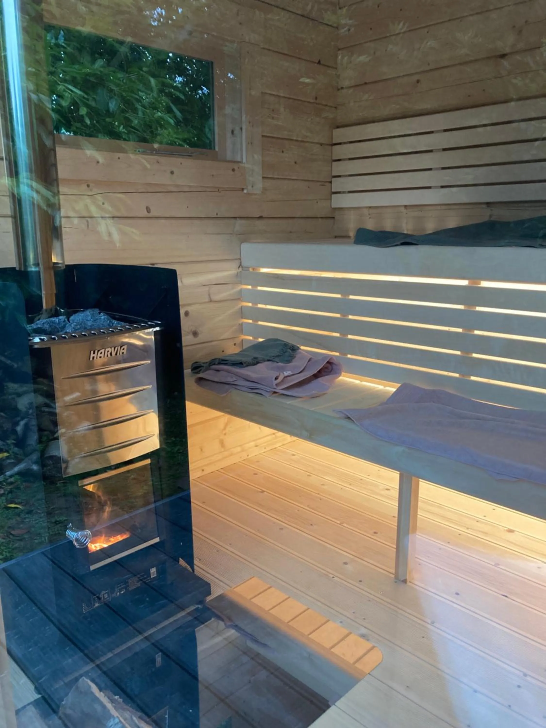 Sauna in EDEN Locquirec - Piscine & Spa Chambre d hôtes