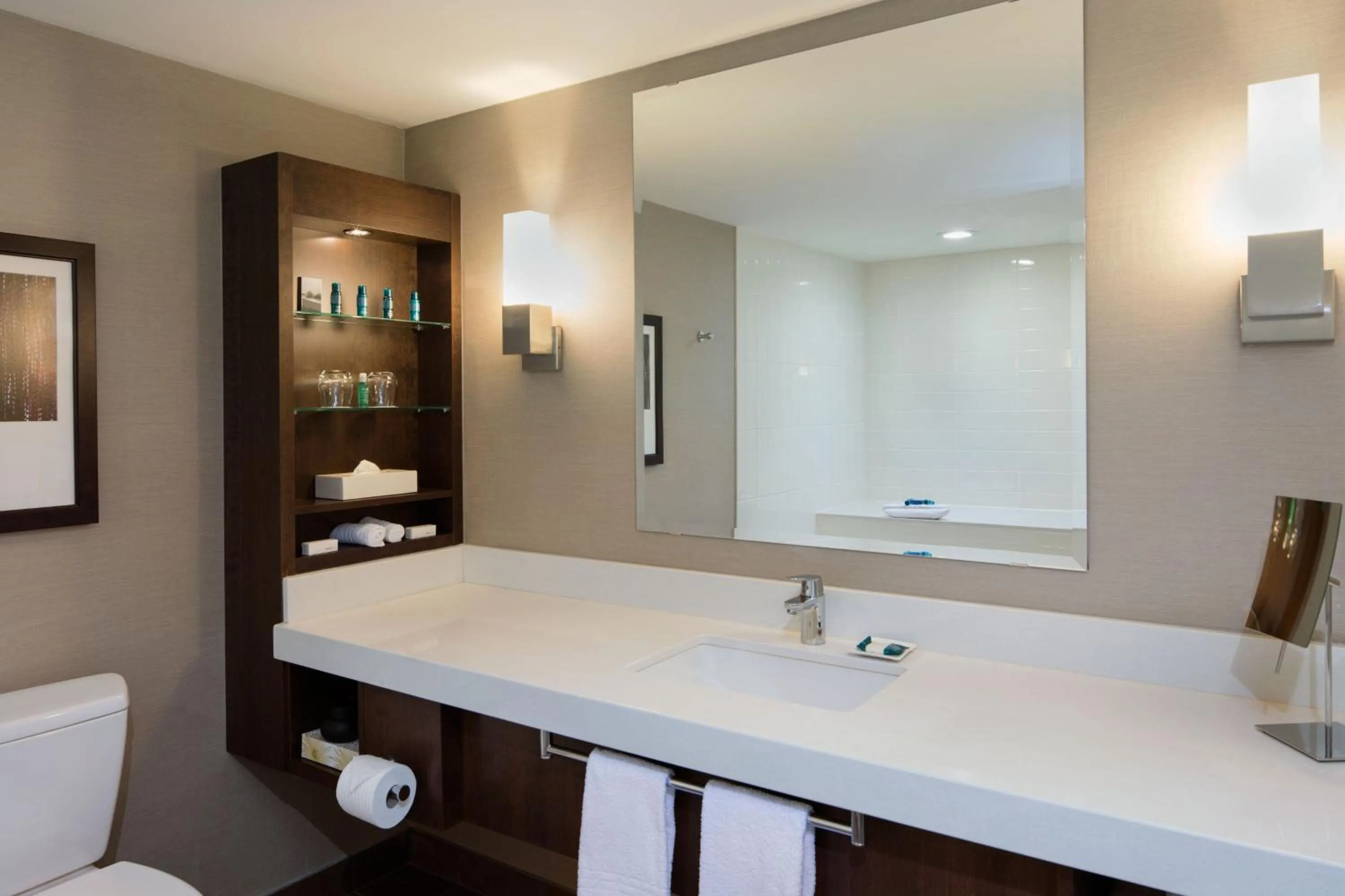 Bathroom in Delta Hotels by Marriott Edmonton South Conference Centre