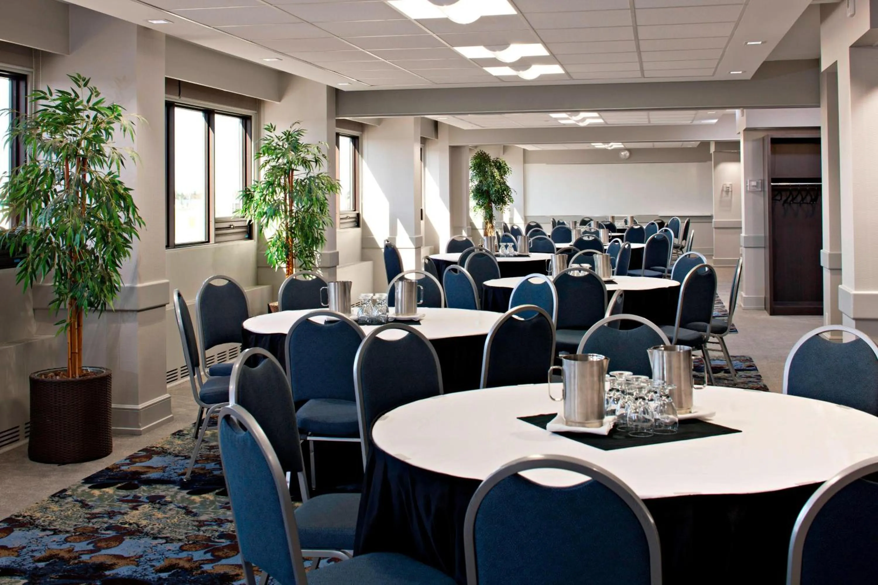 Meeting/conference room in Delta Hotels by Marriott Edmonton South Conference Centre