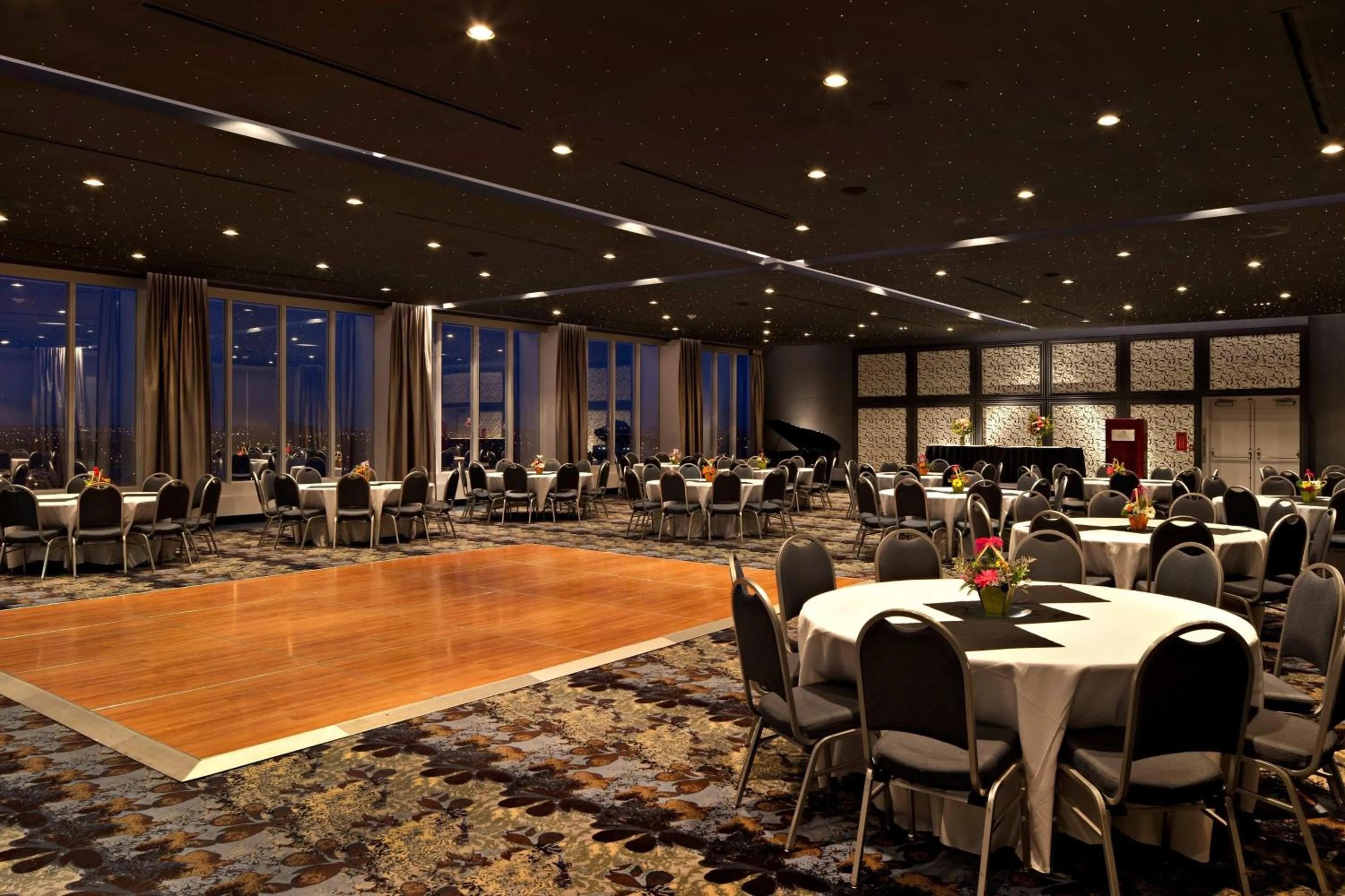 Meeting/conference room in Delta Hotels by Marriott Edmonton South Conference Centre