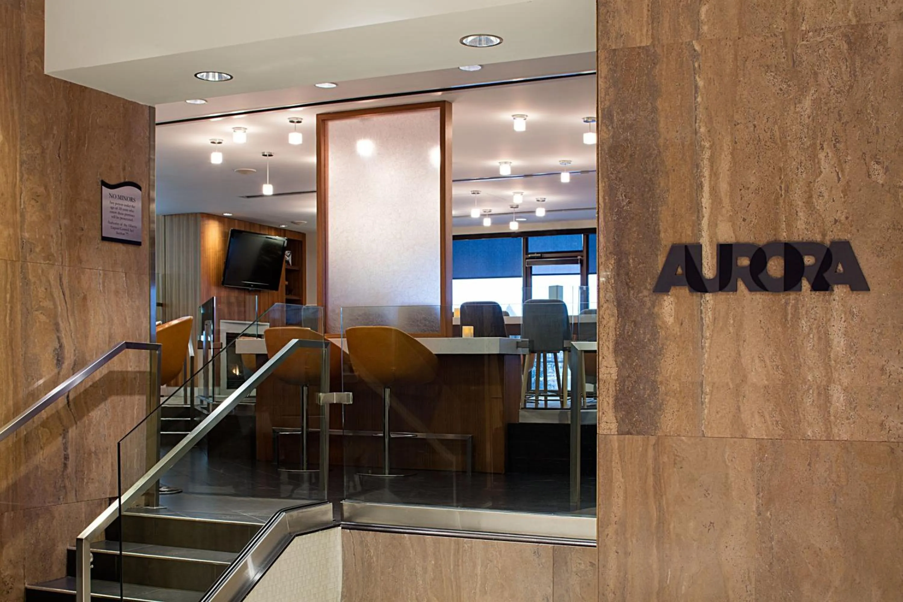 Lounge or bar in Delta Hotels by Marriott Edmonton South Conference Centre